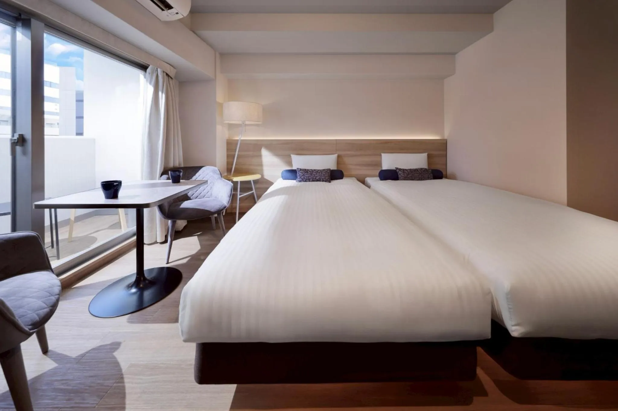 Bedroom, Bed in Doutonbori Crystal Exe