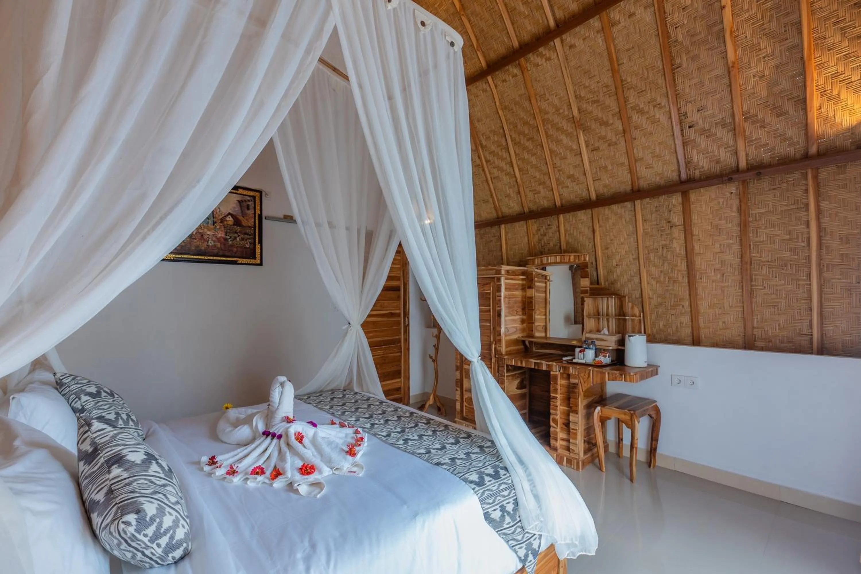 Bed in Penida Sunset Ocean View Bungalows