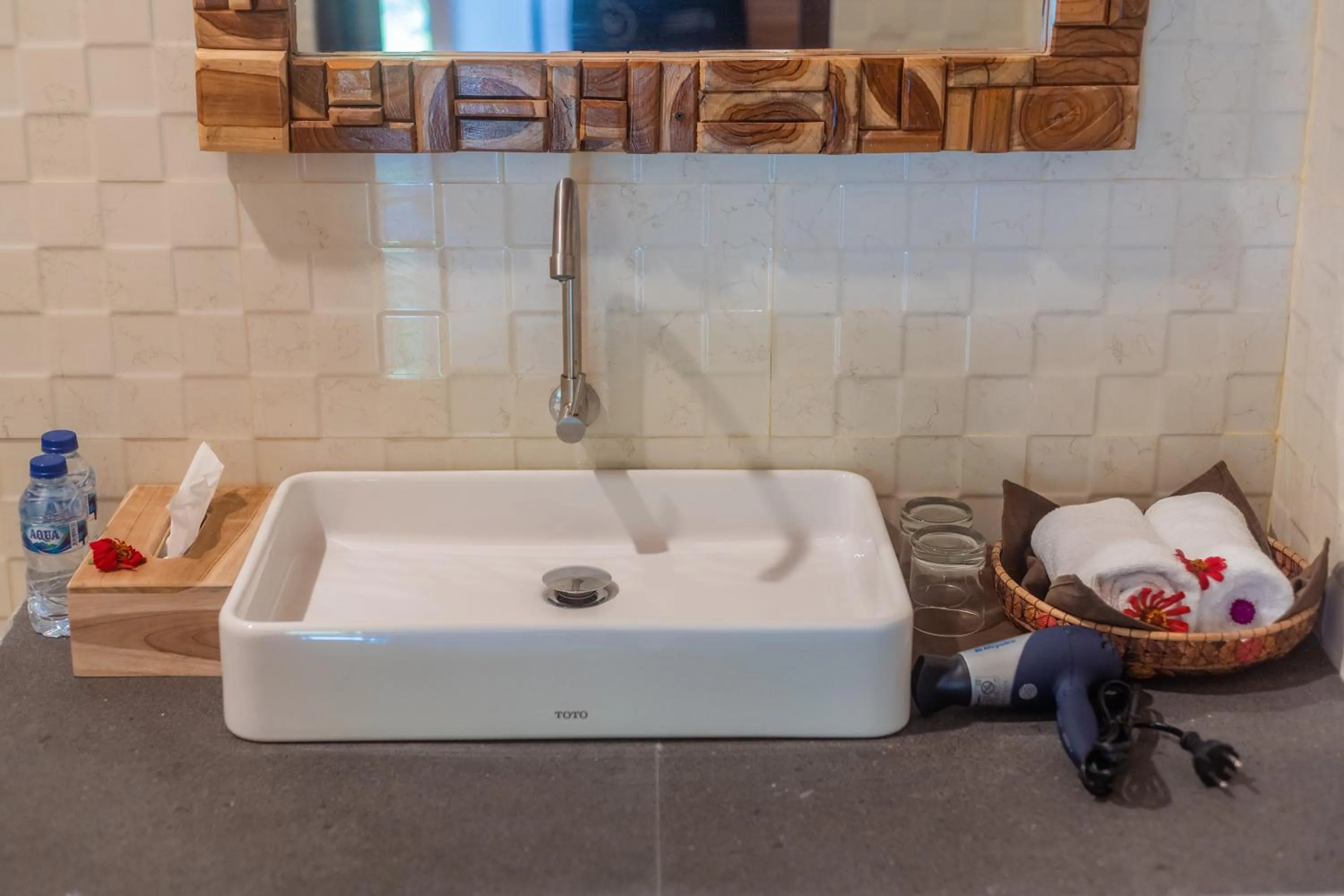 Bathroom in Penida Sunset Ocean View Bungalows