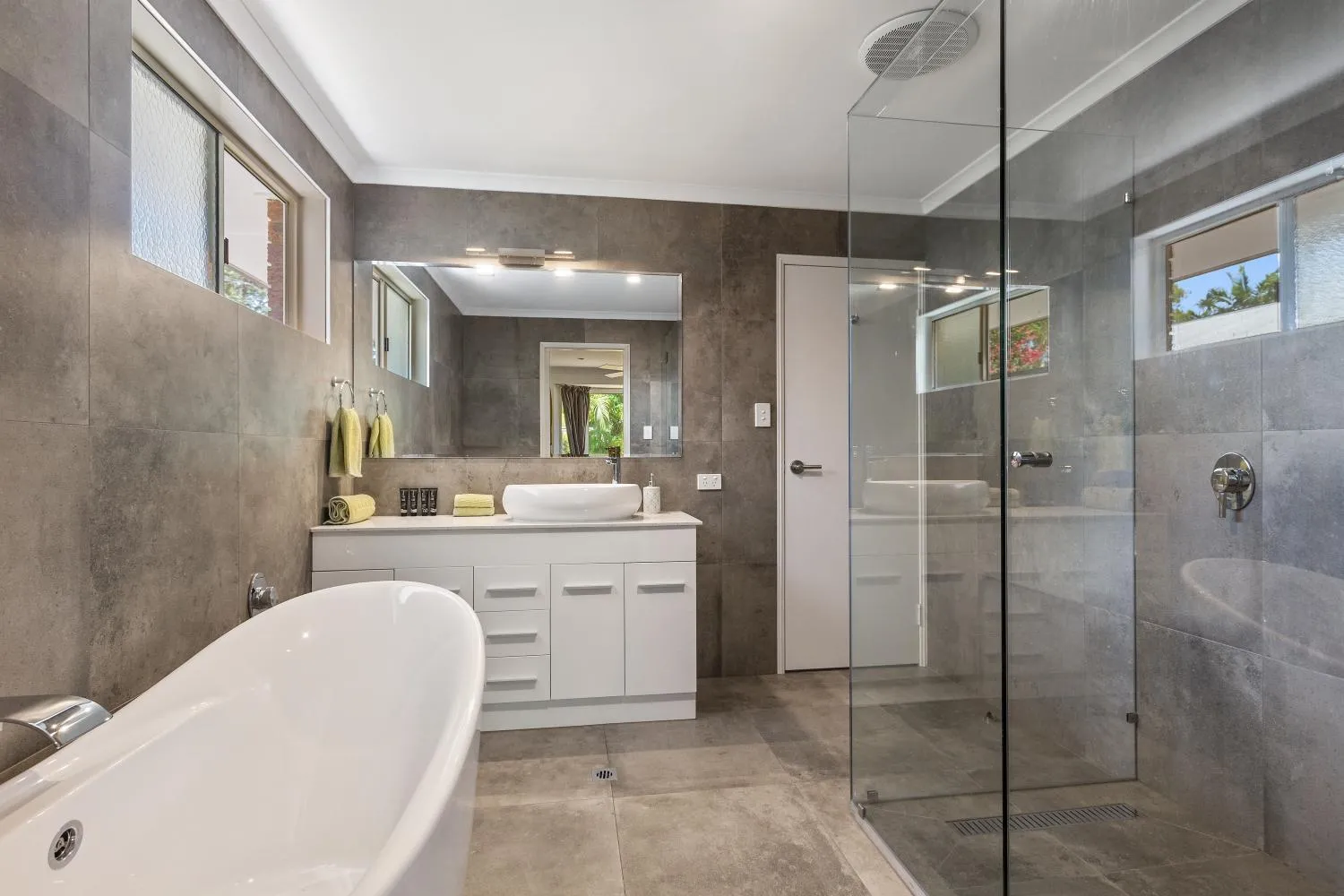 Pandanus Holiday Home