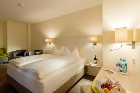 Photo of the whole room, Bed in Hotel-Restaurant Krüger