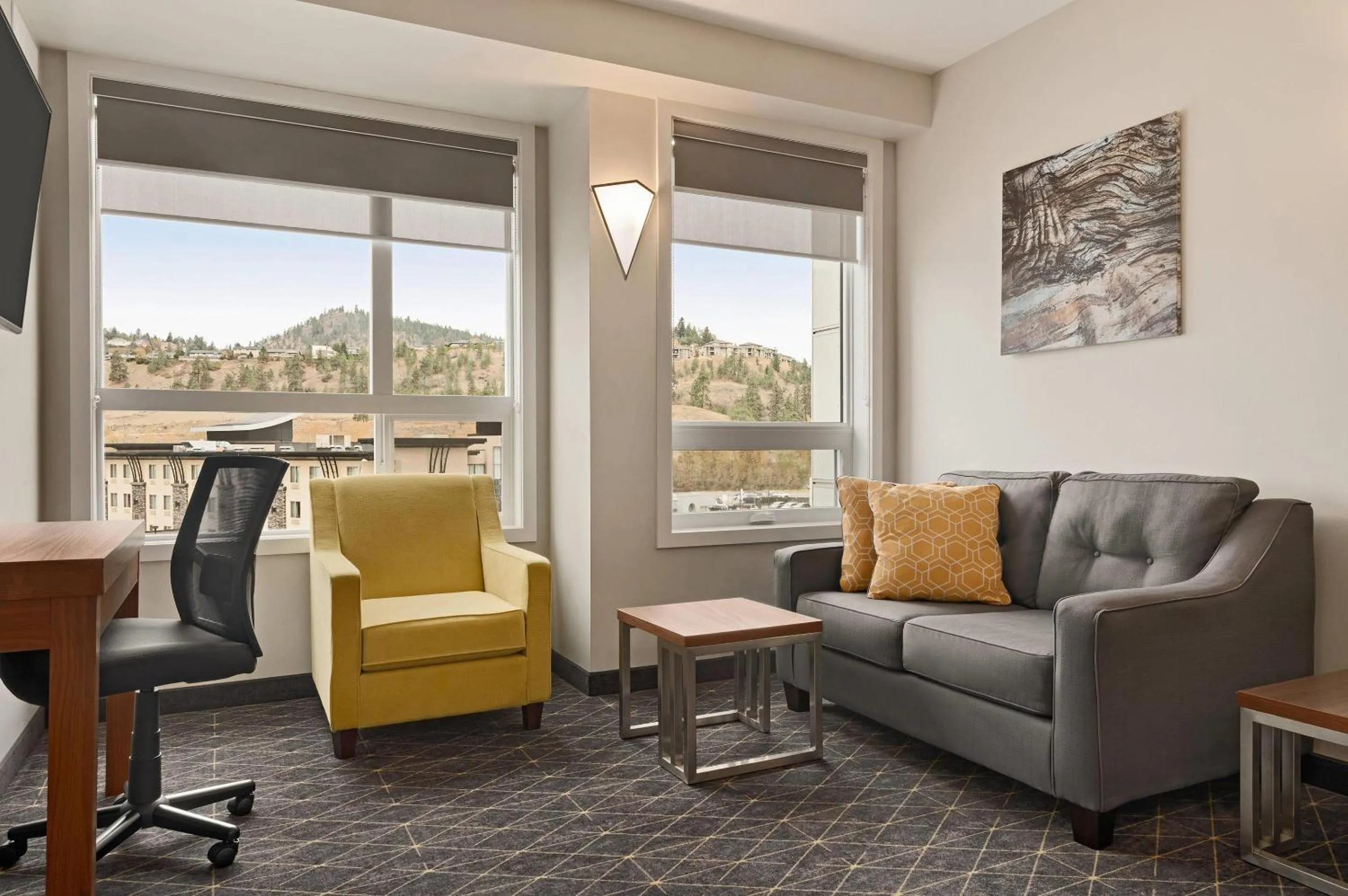 Bedroom in Park Inn by Radisson, Kelowna