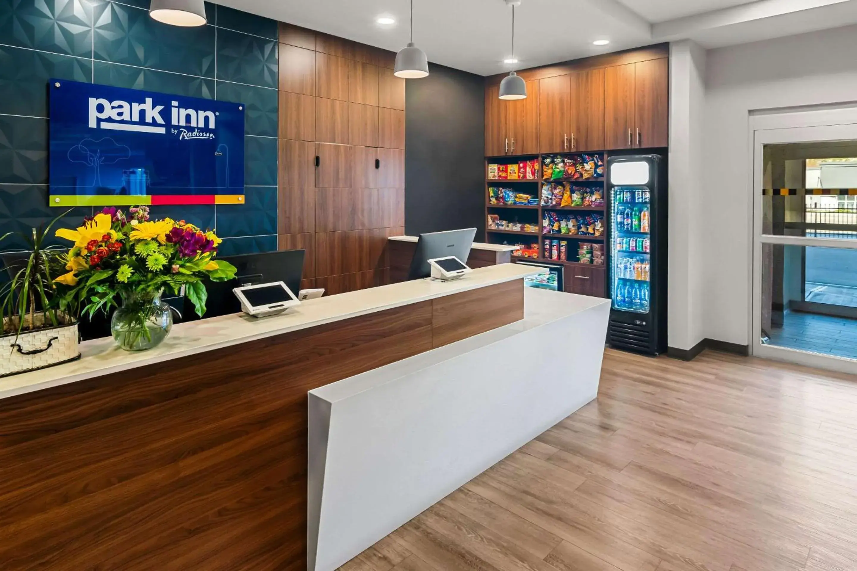 Lobby or reception in Park Inn by Radisson, Kelowna Lobby or reception in Park Inn by Radisson, Kelowna