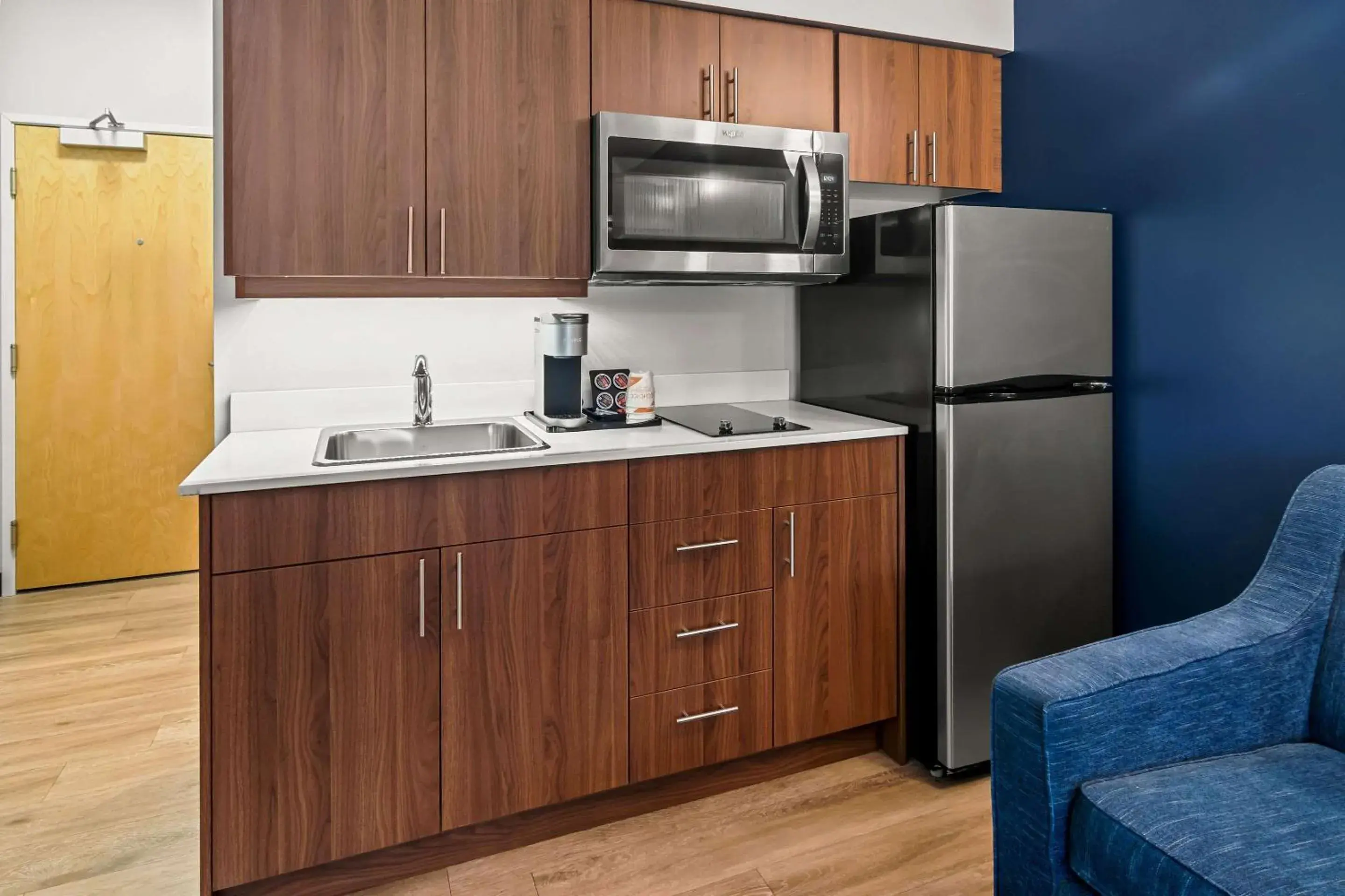 Bedroom in Park Inn by Radisson, Kelowna Bedroom in Park Inn by Radisson, Kelowna