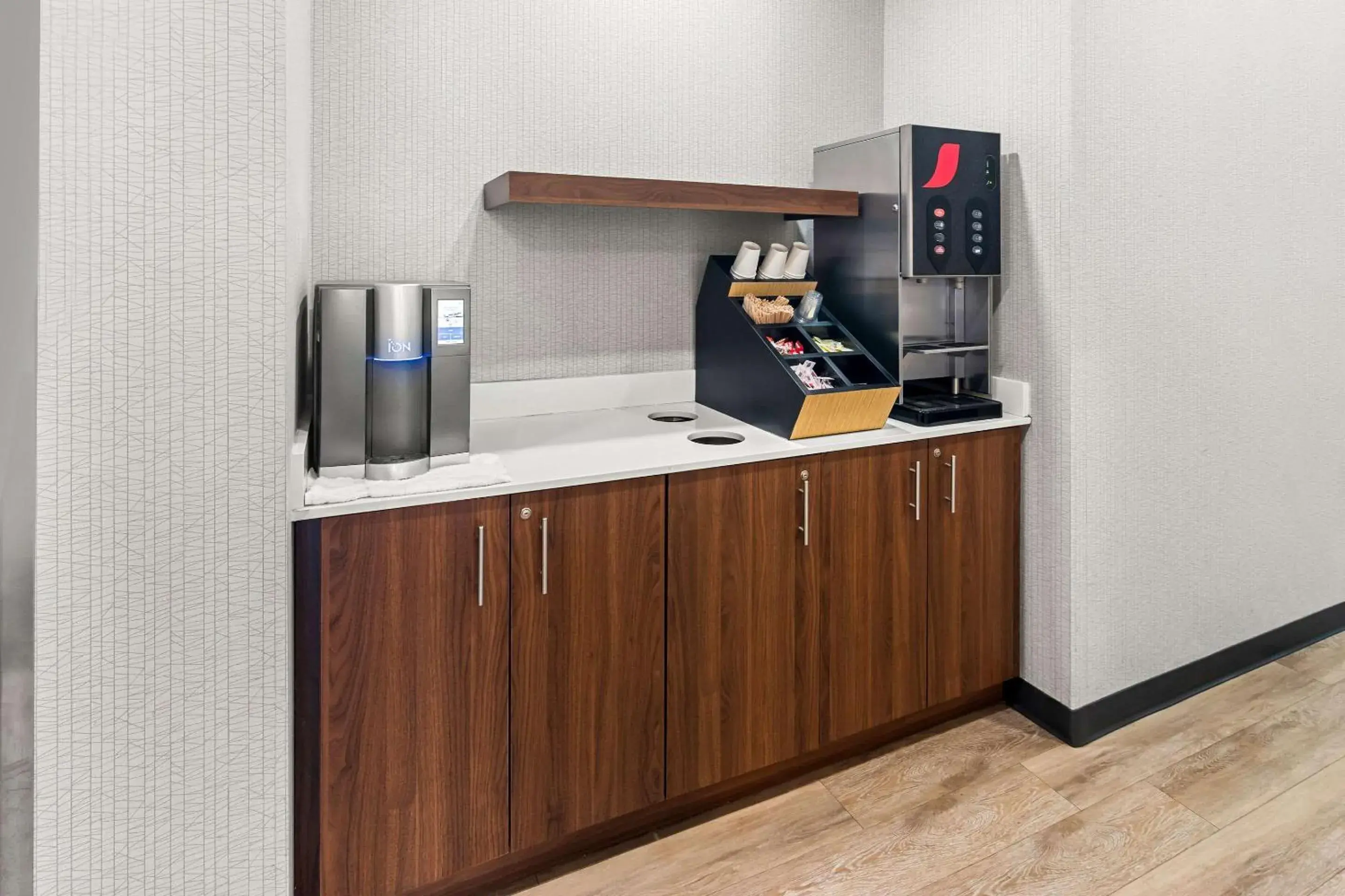 Breakfast in Park Inn by Radisson, Kelowna Breakfast in Park Inn by Radisson, Kelowna