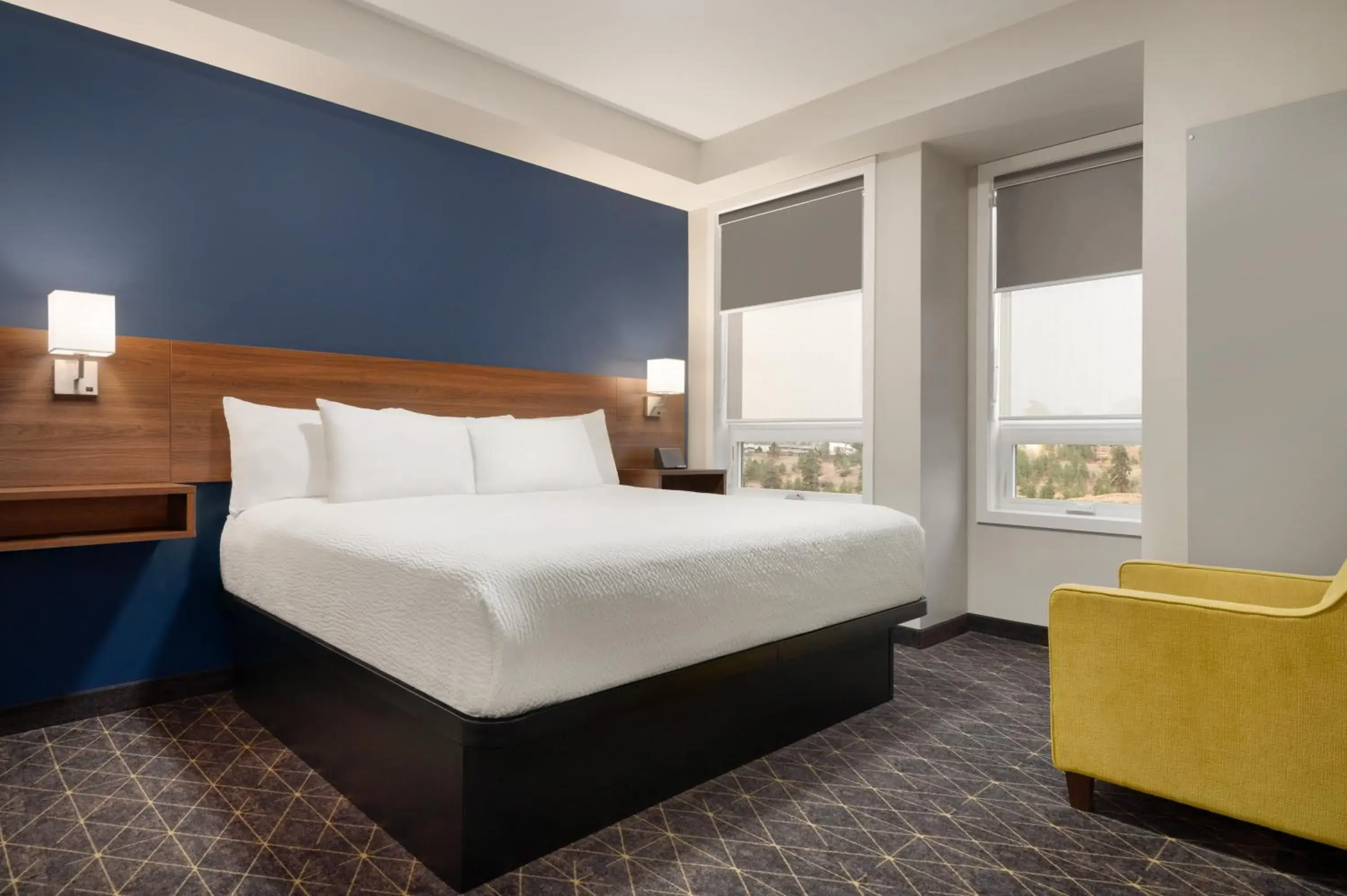 Bed in Park Inn by Radisson, Kelowna Bed in Park Inn by Radisson, Kelowna