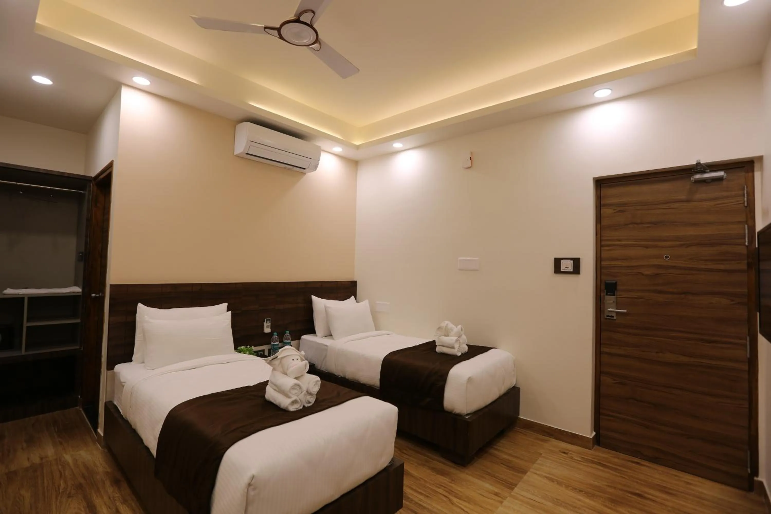 Bed in The Ventura Grand Hotel