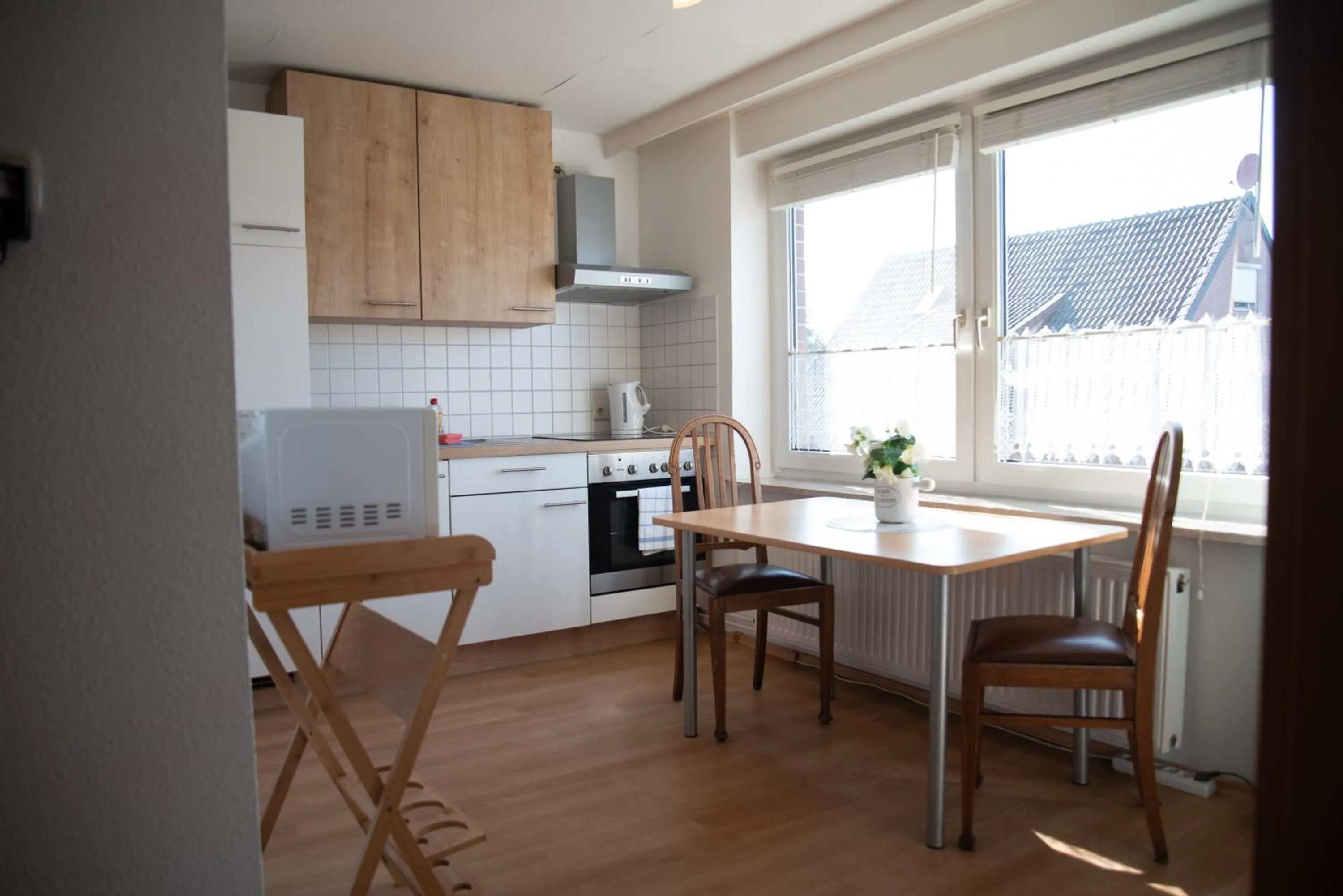 Kitchen or kitchenette in Mahlzeit - Hotel Brauhaus Weyhausen - Keramikstudio