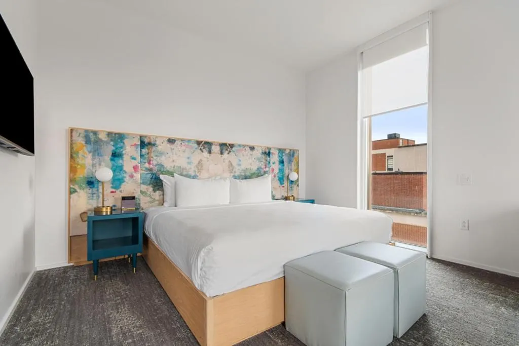 Bed in The Doyle Hotel