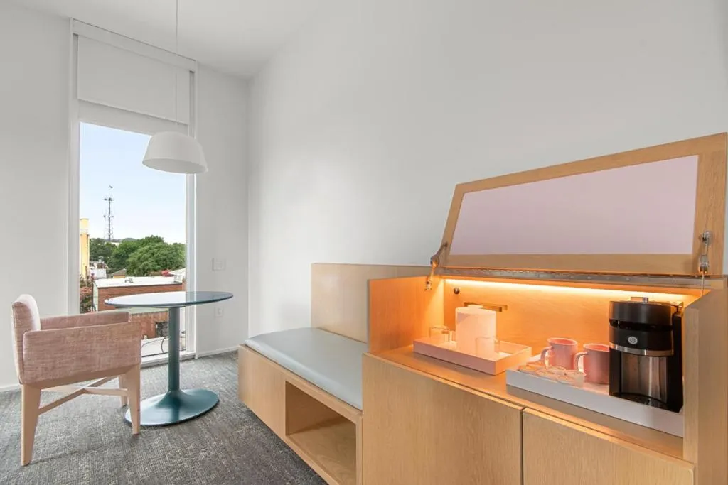 Coffee/tea facilities in The Doyle Hotel