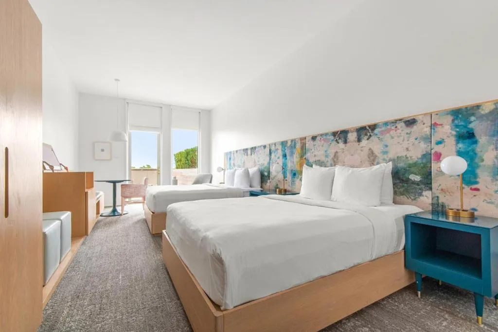 Bed in The Doyle Hotel