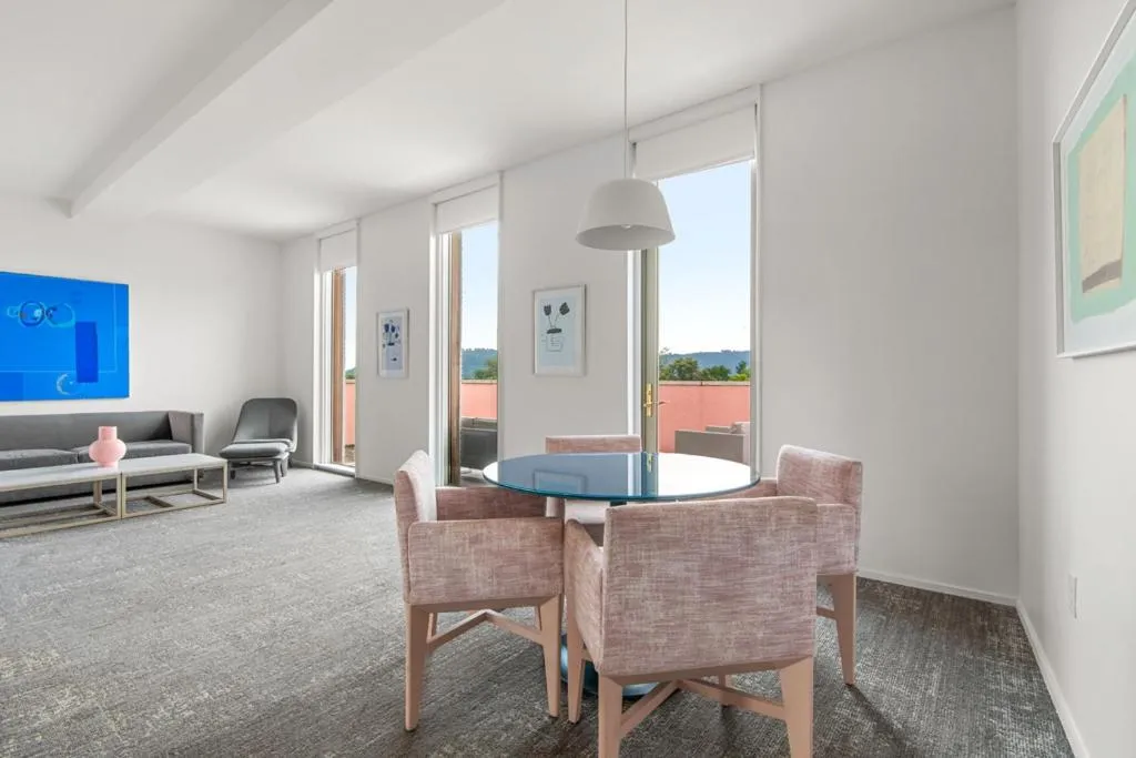 Living room in The Doyle Hotel