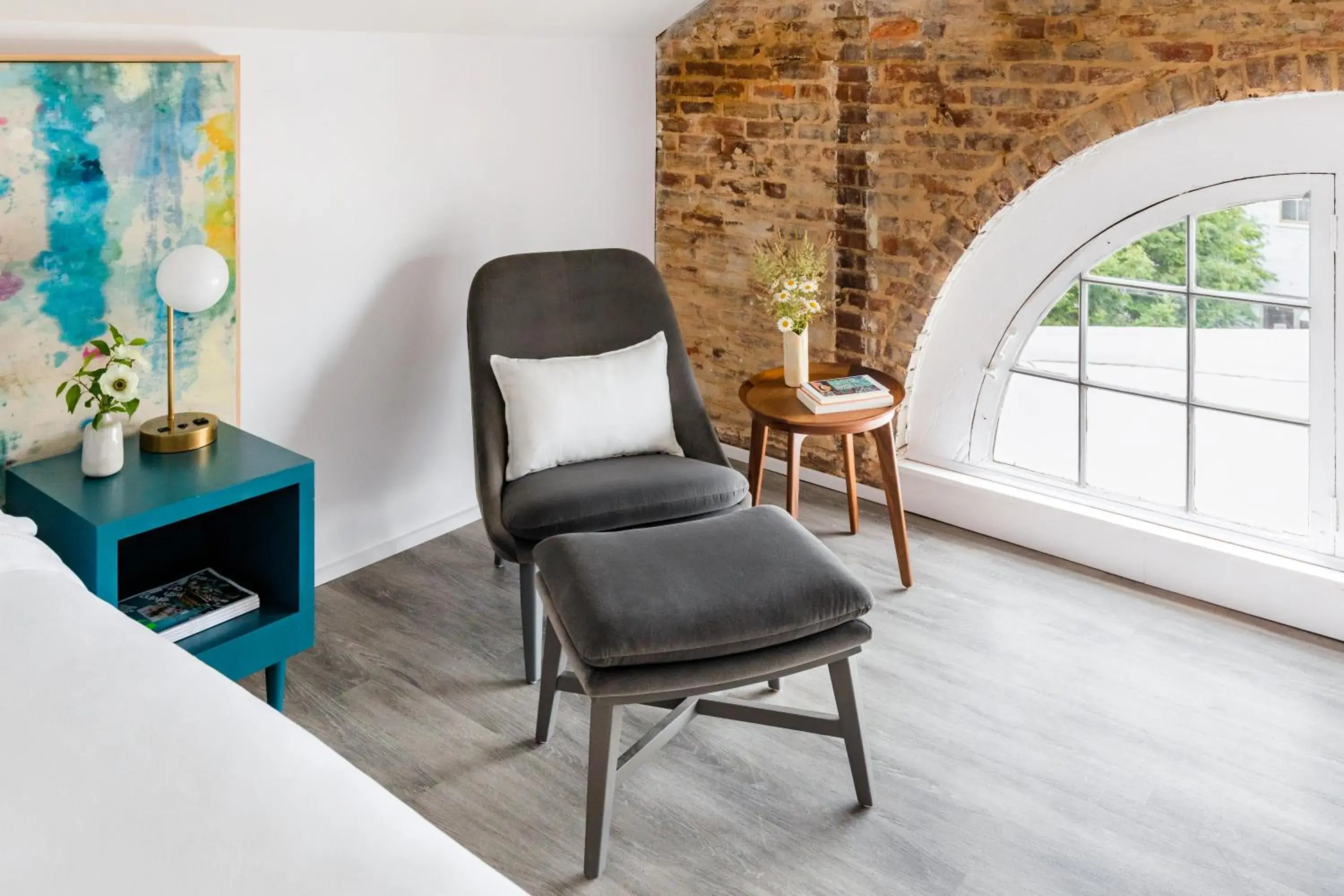 Living room in The Doyle Hotel Living room in The Doyle Hotel