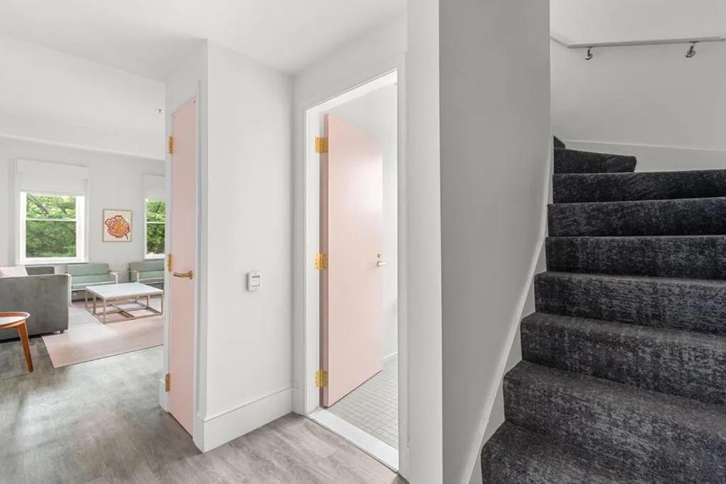 Living room in The Doyle Hotel