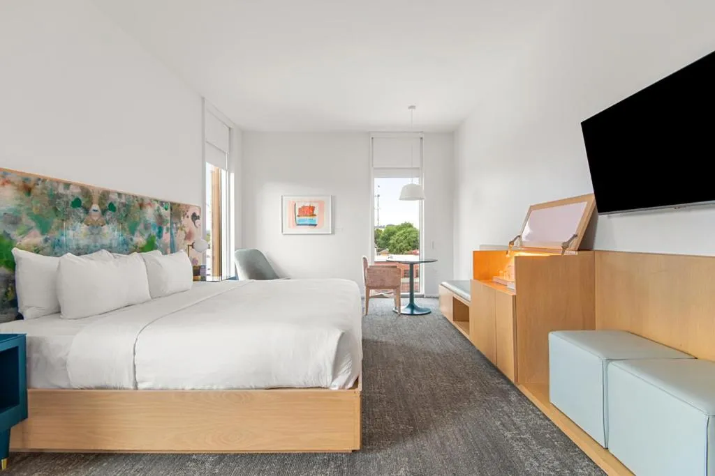 TV and multimedia, Bed in The Doyle Hotel