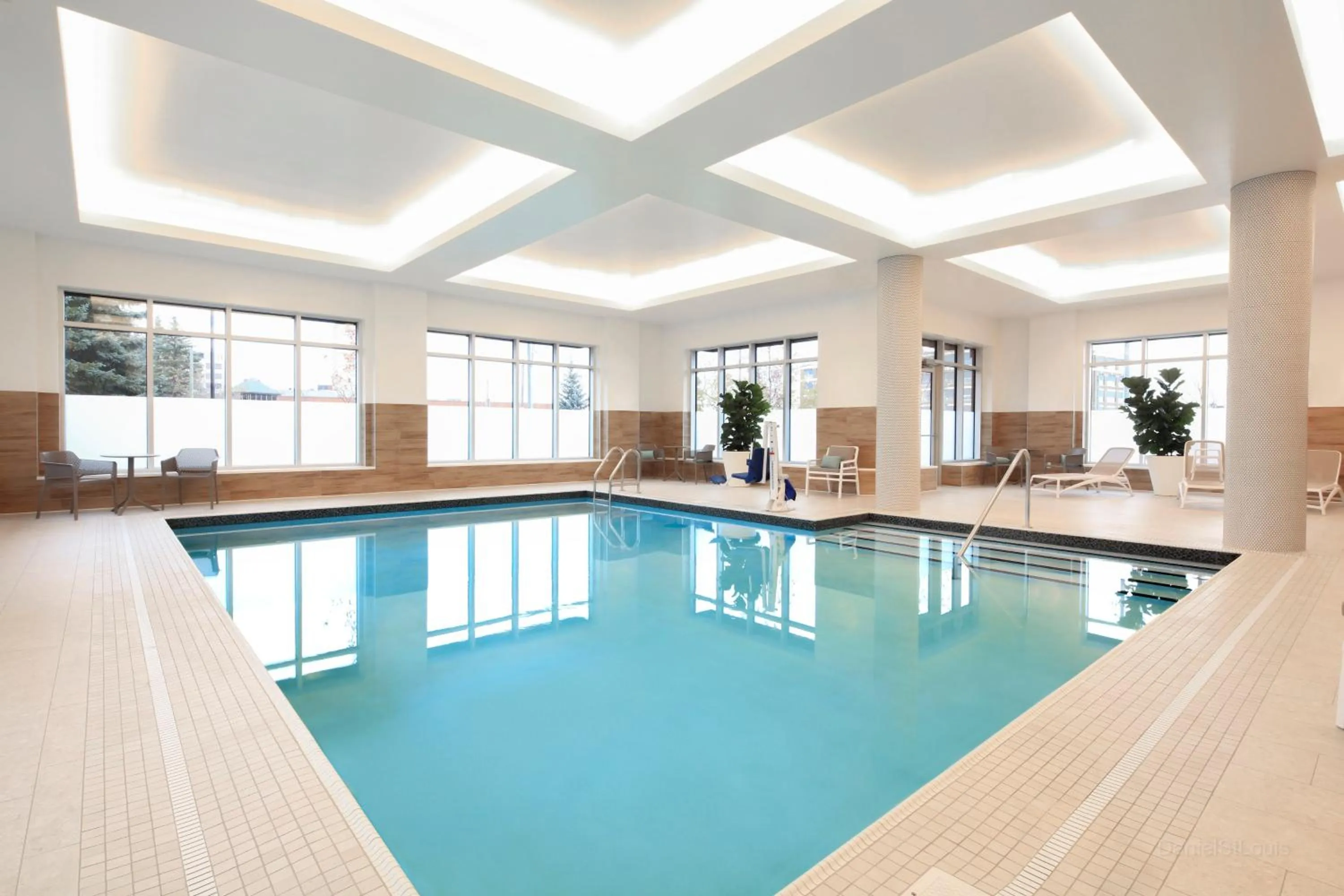 Swimming pool in Hyatt Place Moncton-Downtown