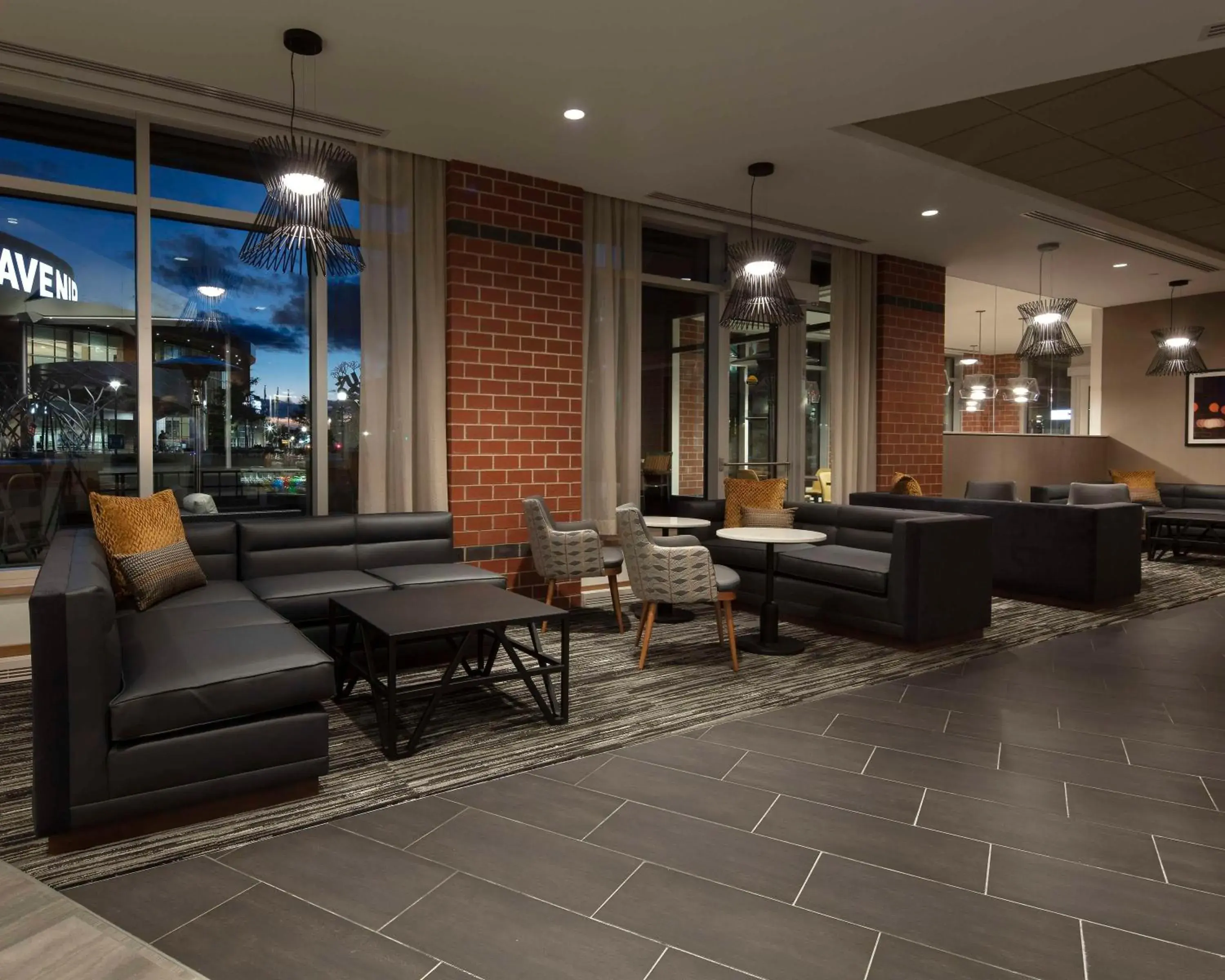 Lounge or bar in Hyatt Place Moncton-Downtown Lounge or bar in Hyatt Place Moncton-Downtown
