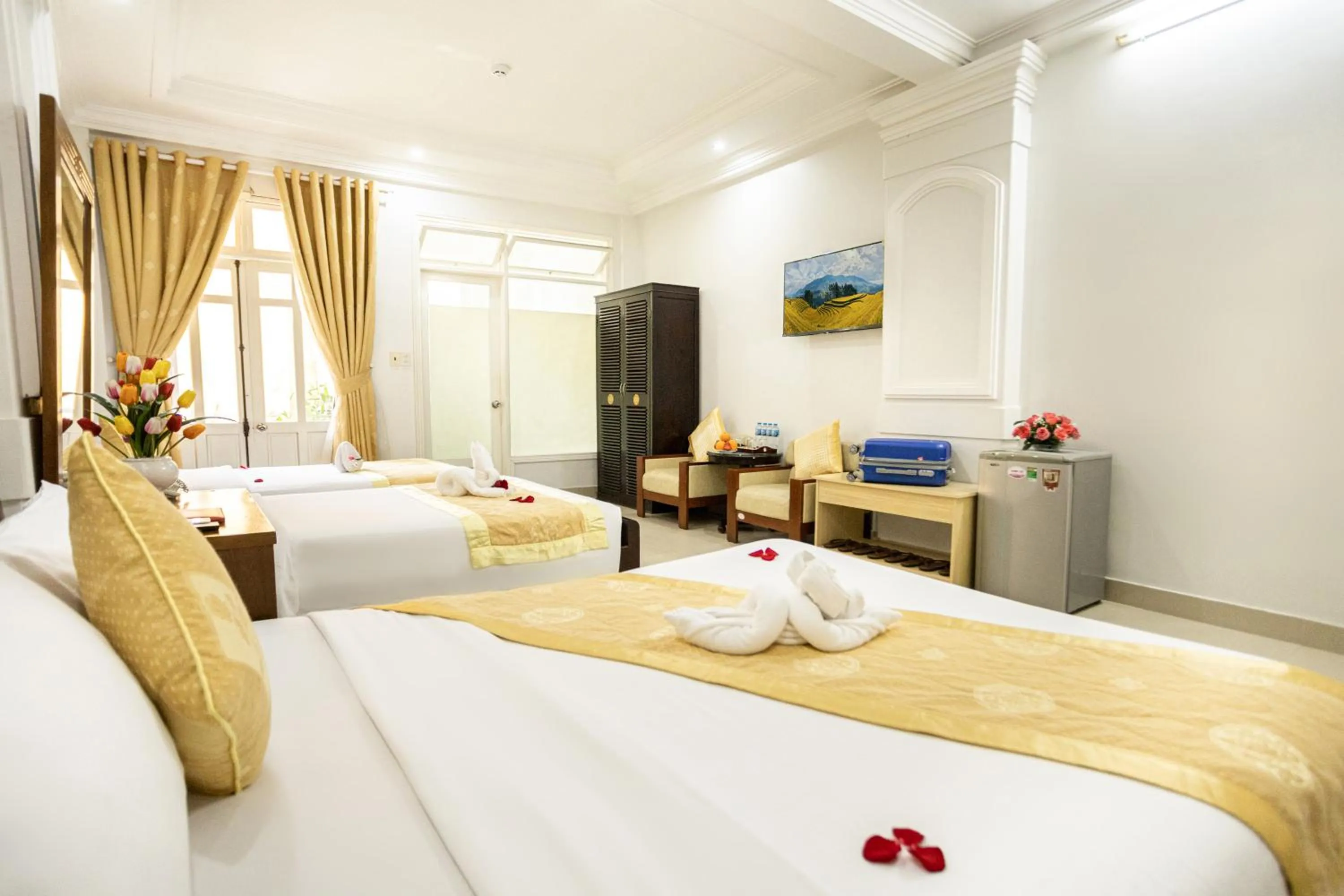 Bed in Hue Harmony Hotel