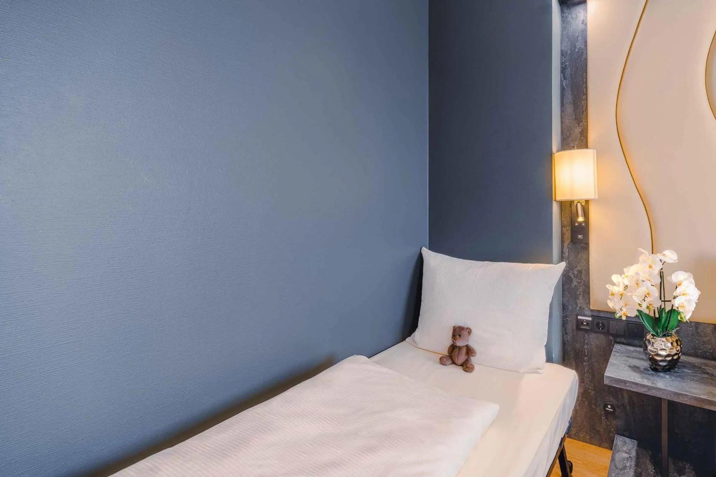 Bed in PLAZA INN Köln Pulheim