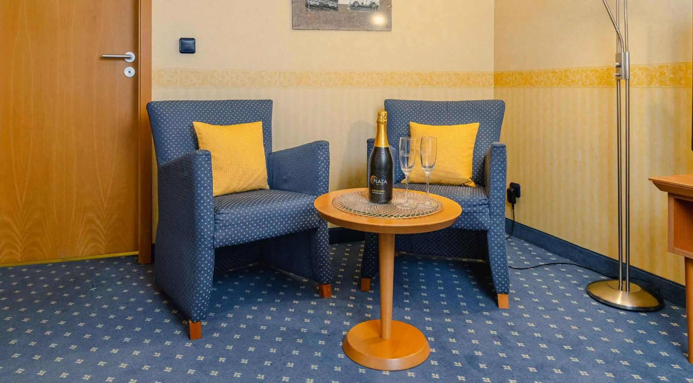 Seating area in PLAZA INN Köln Pulheim