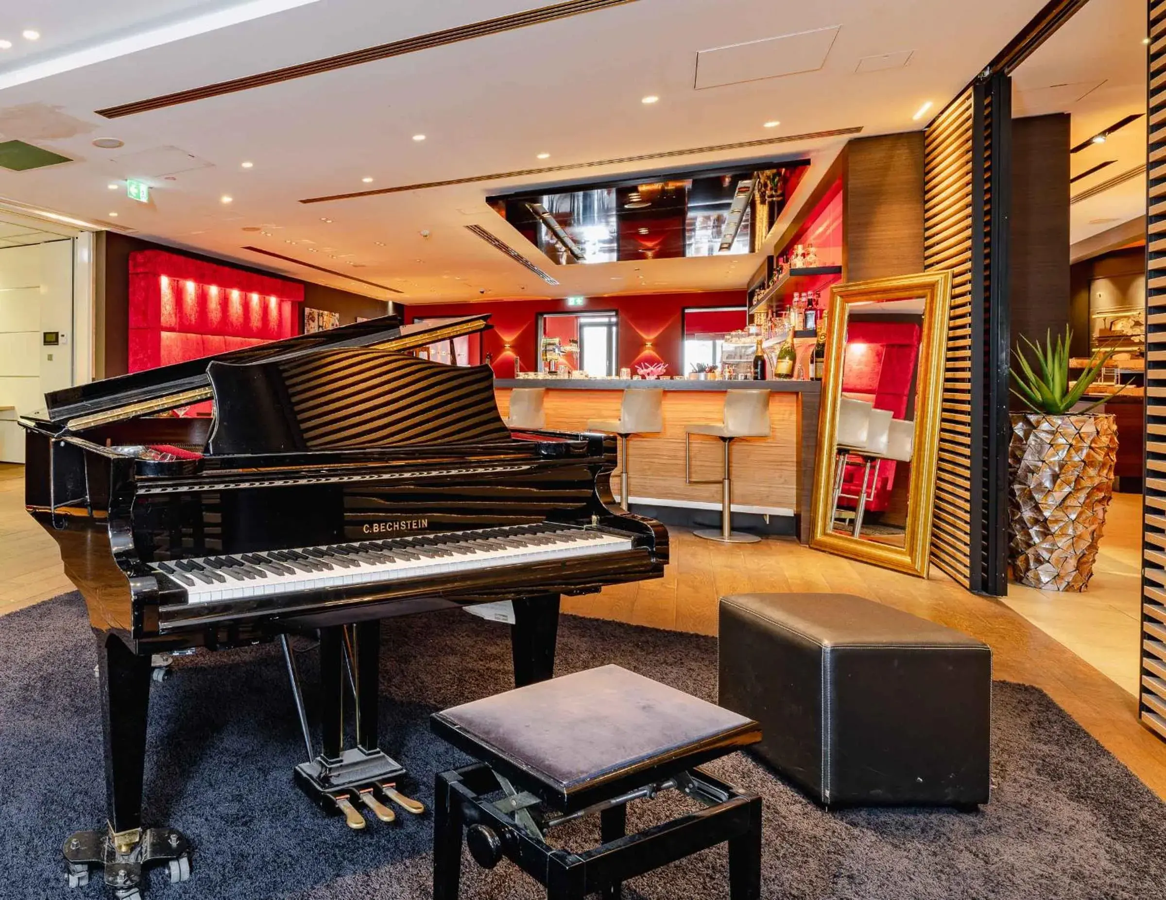 Lounge or bar in PLAZA INN Köln Pulheim Lounge or bar in PLAZA INN Köln Pulheim