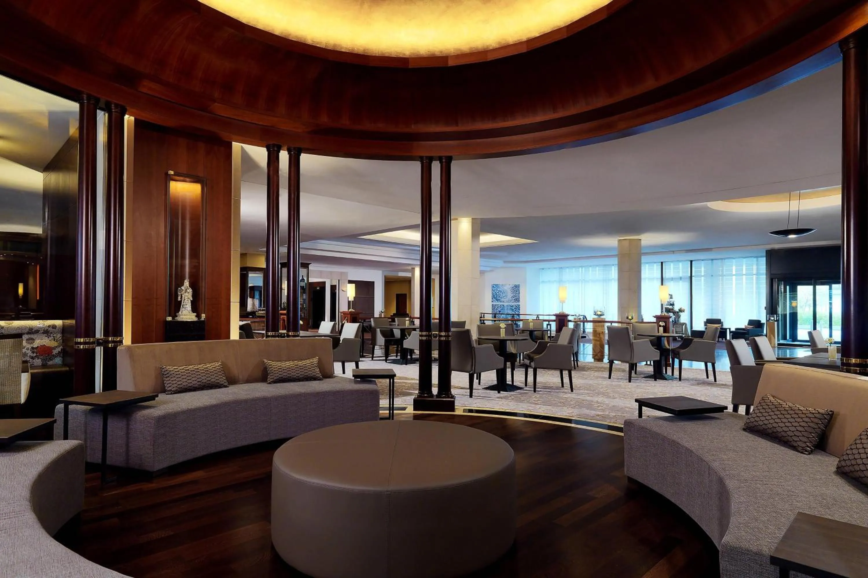 Restaurant/places to eat in The Westin Grand Munich