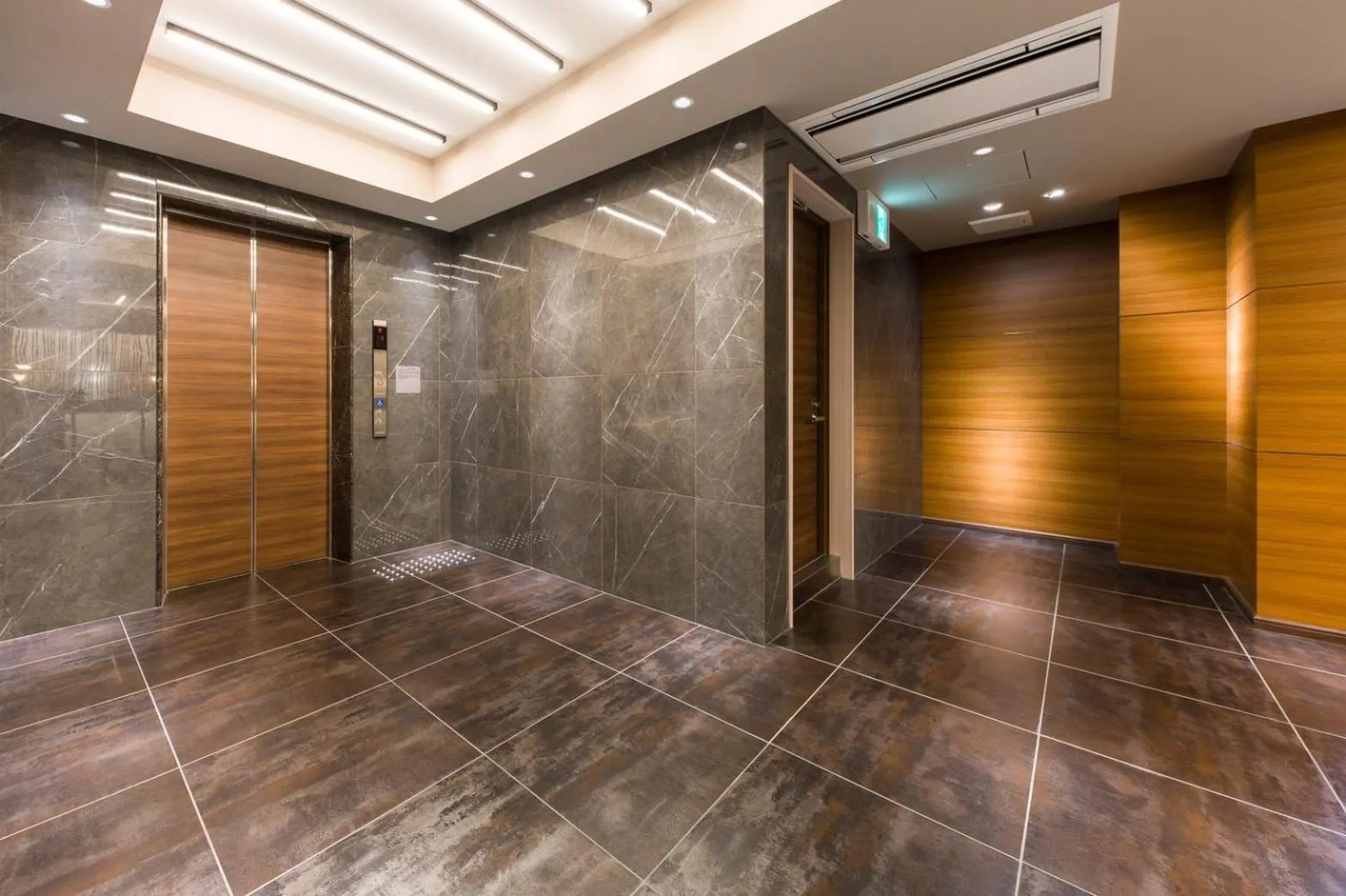 Lobby or reception in IAM HOTEL