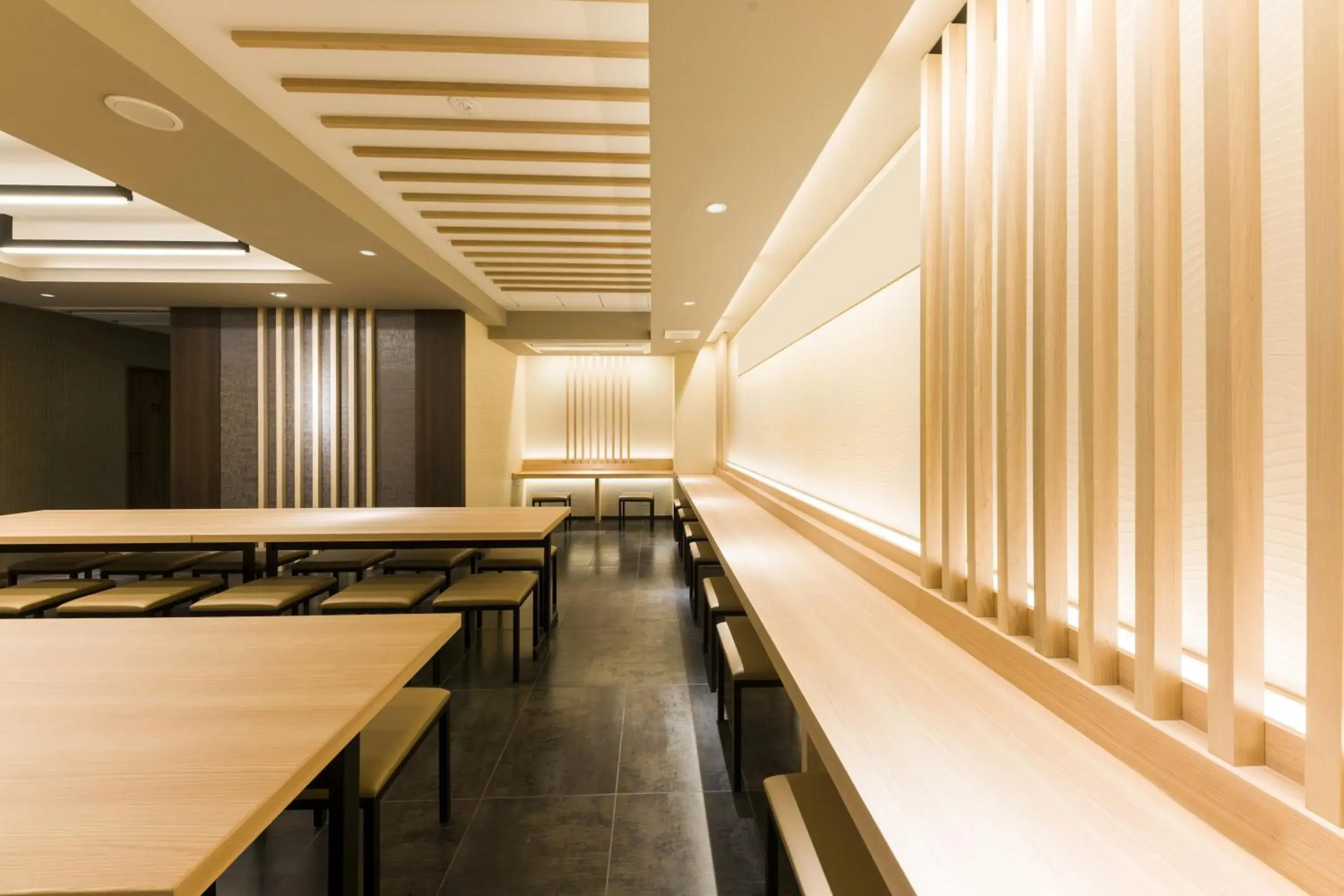 Restaurant/places to eat in IAM HOTEL Restaurant/places to eat in IAM HOTEL