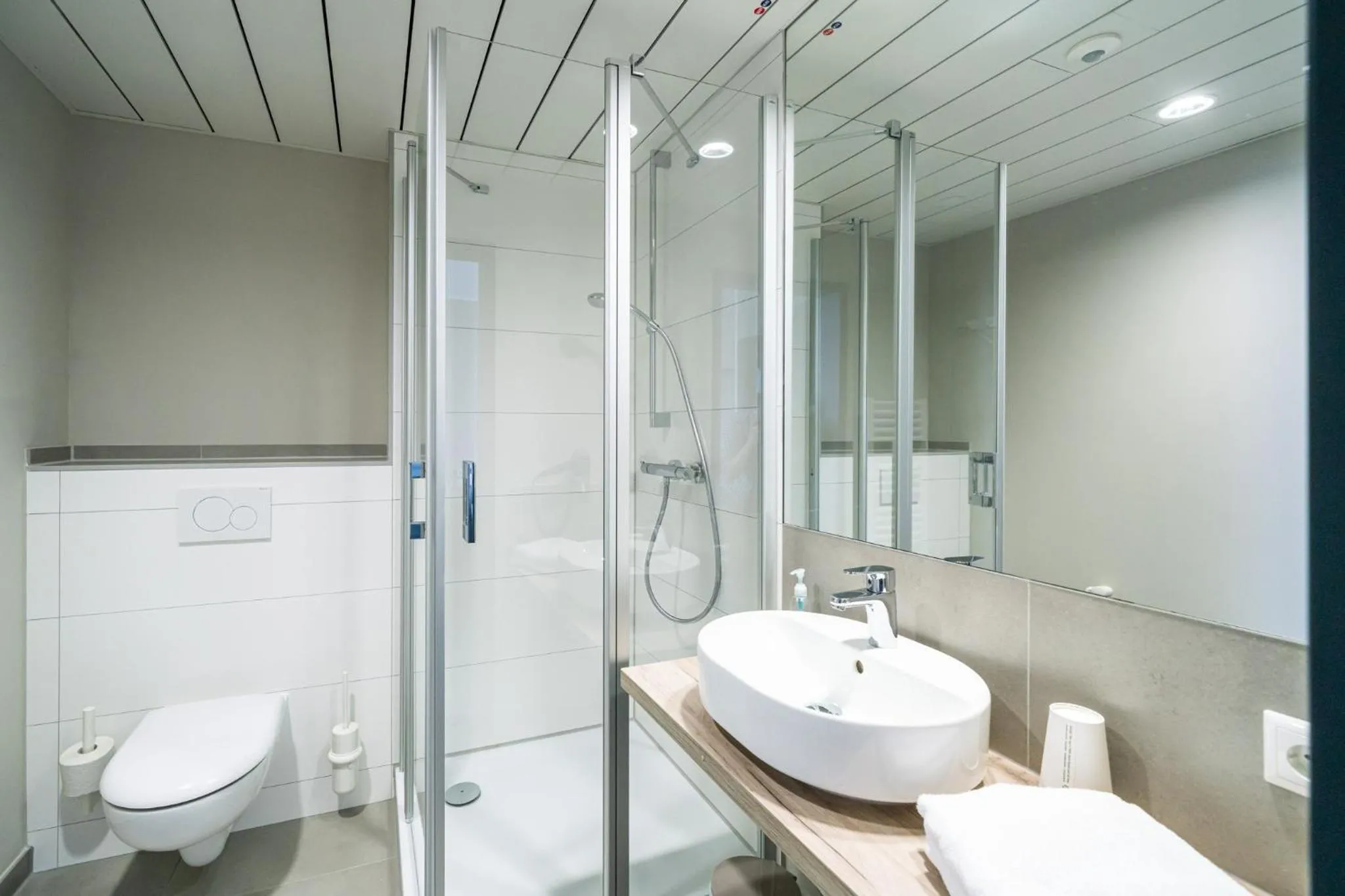 Bathroom in WIROtel Warnemünde