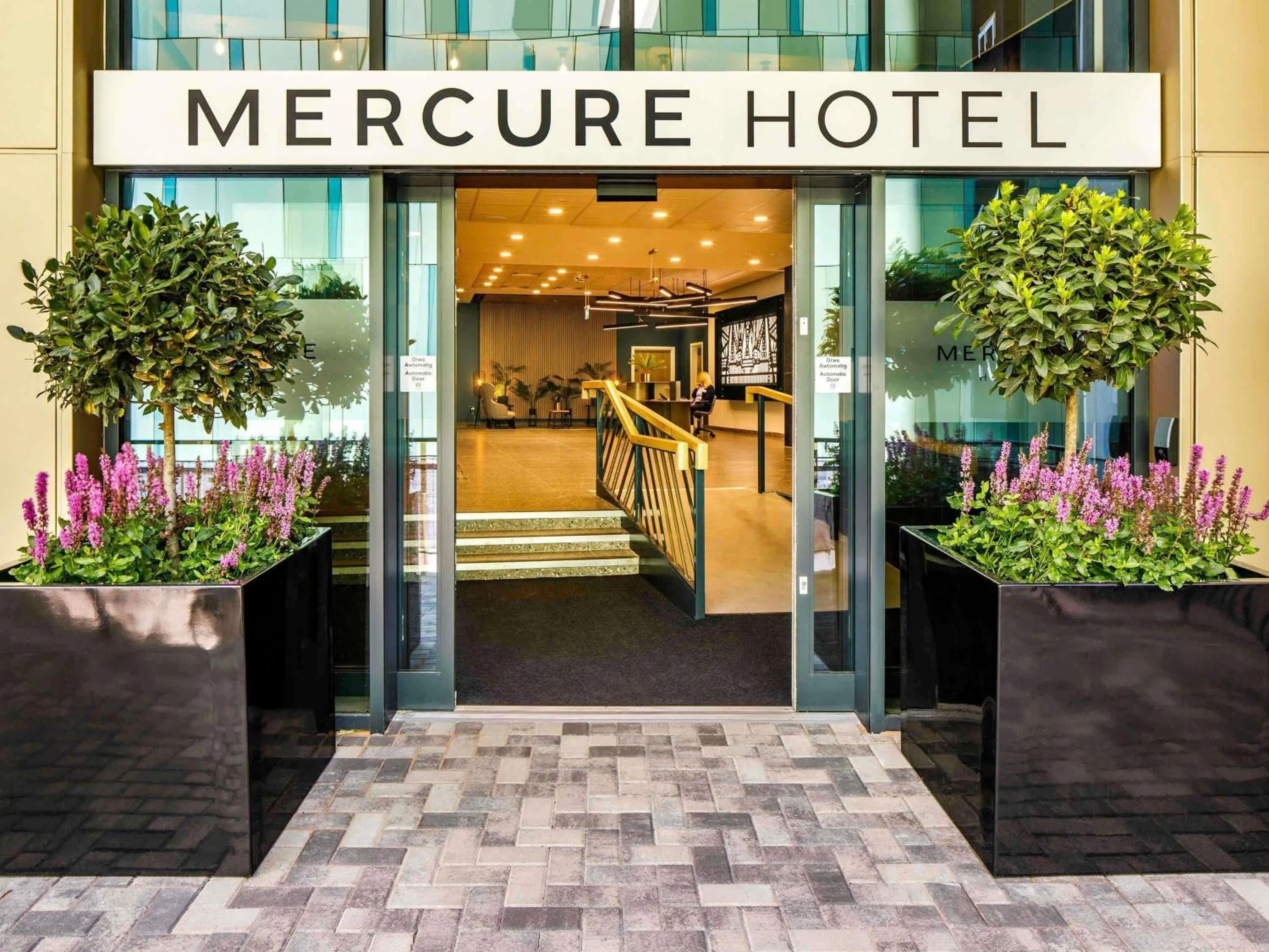 Property building in Mercure Newport