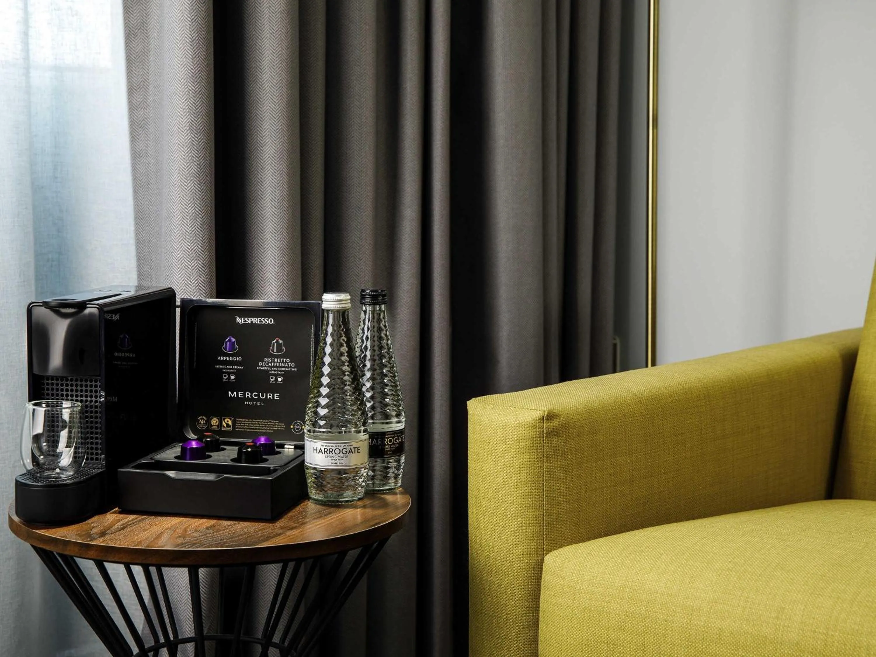 Bedroom in Mercure Newport