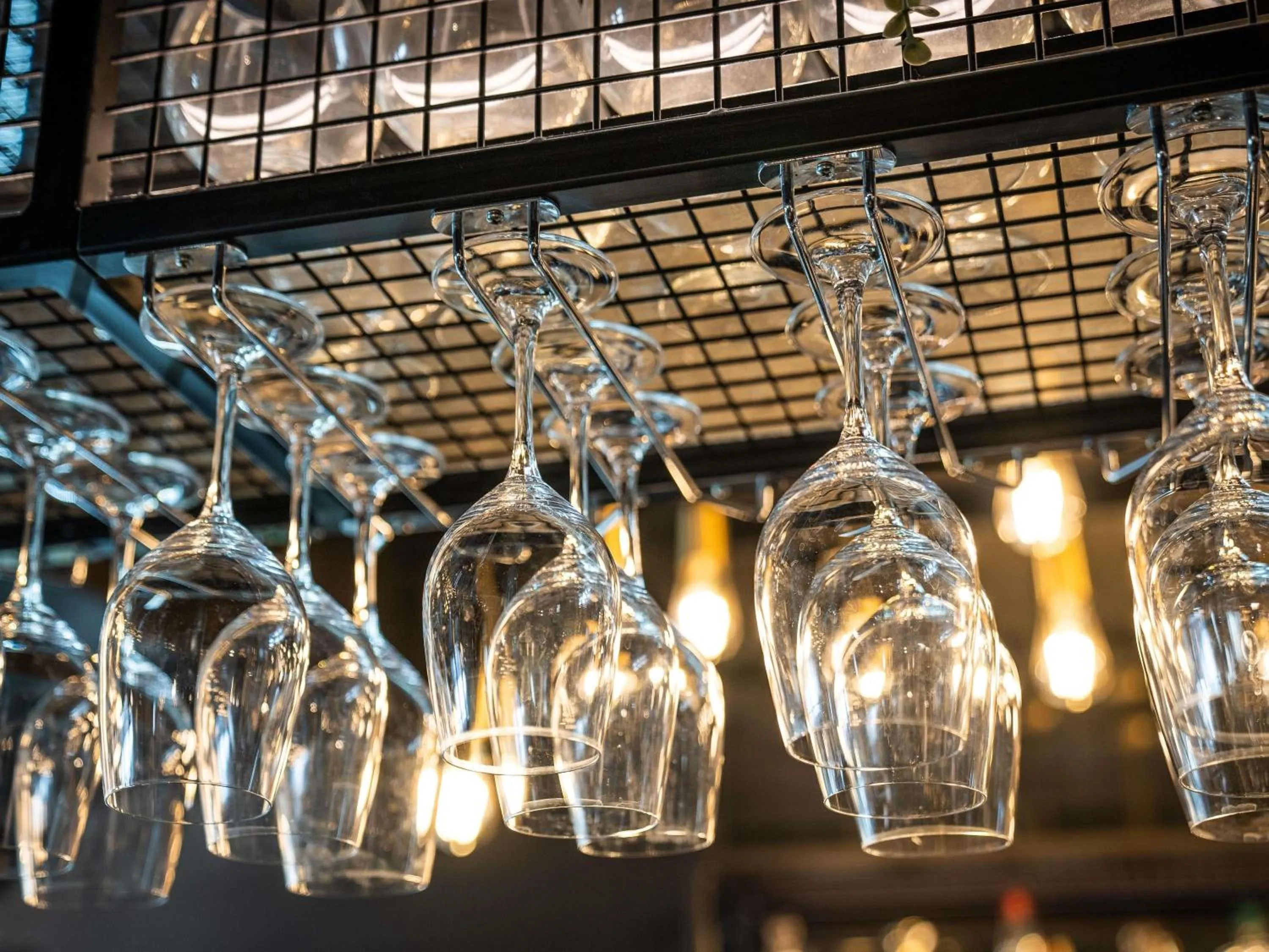 Lounge or bar in Mercure Newport