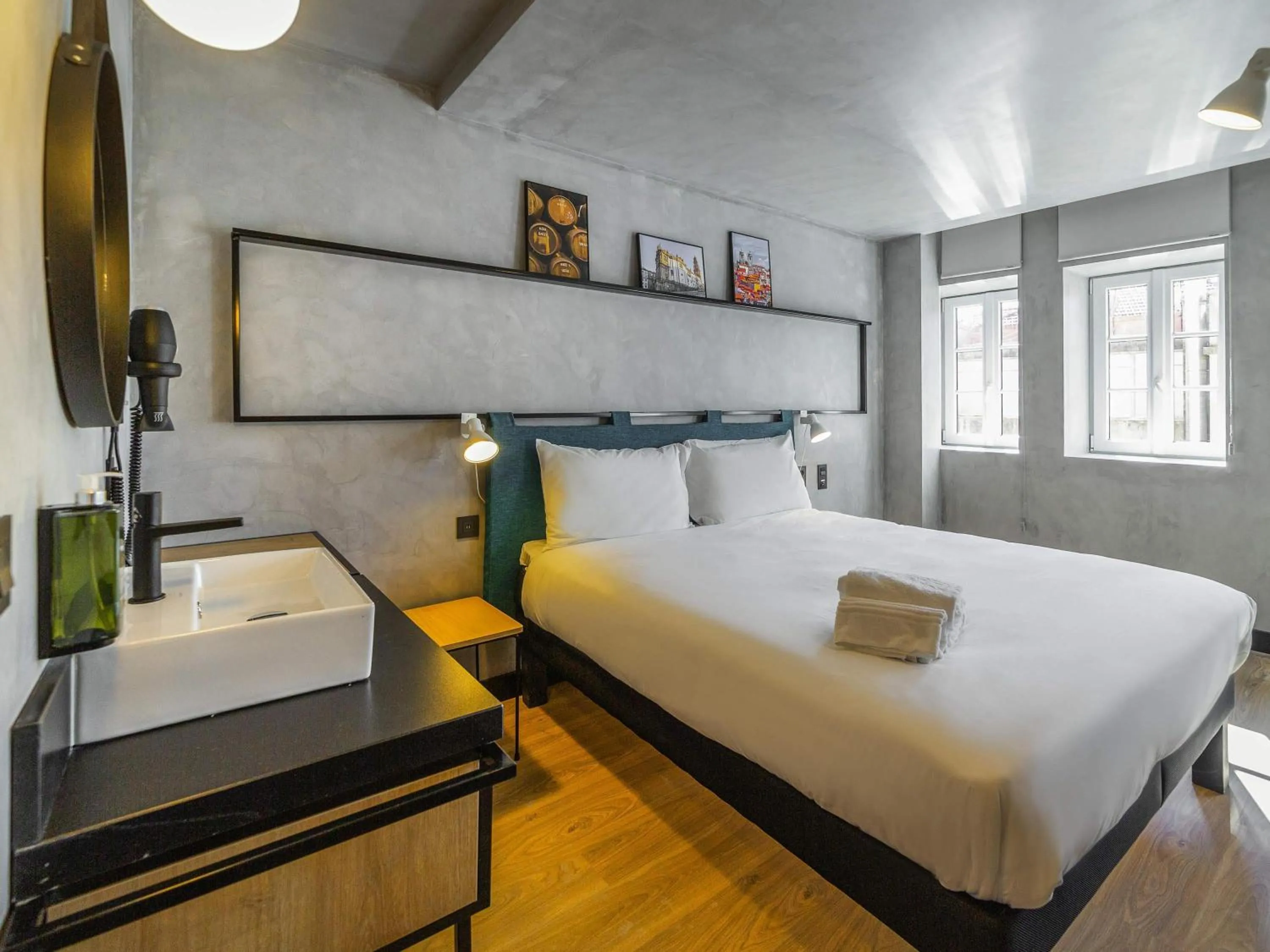 Bedroom, Bed in ibis Porto Centro Mercado Bolhao