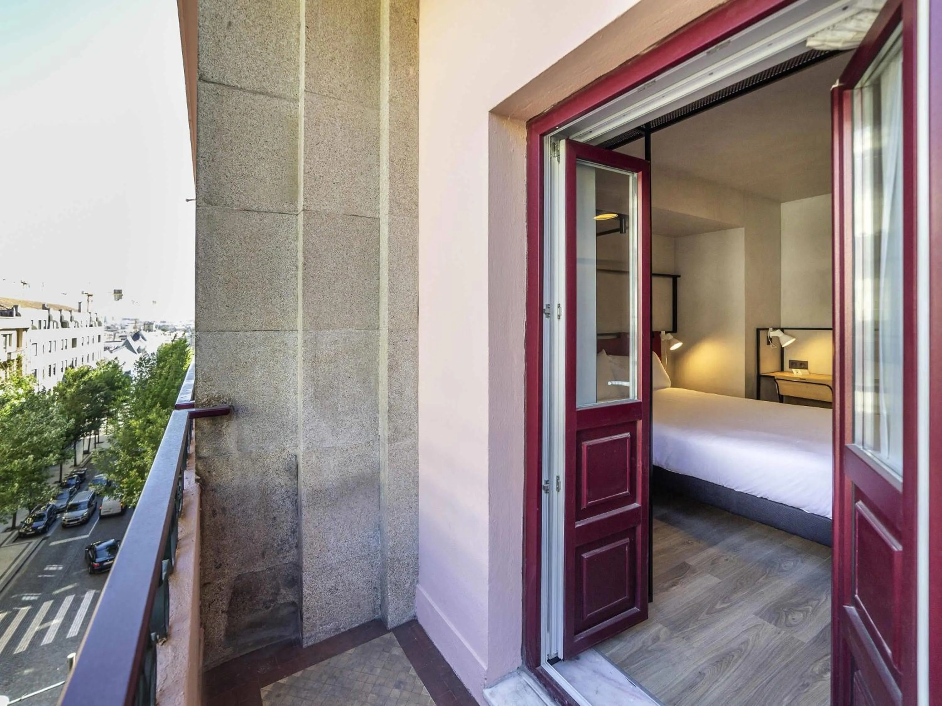 Bedroom, Bed in ibis Porto Centro Mercado Bolhao