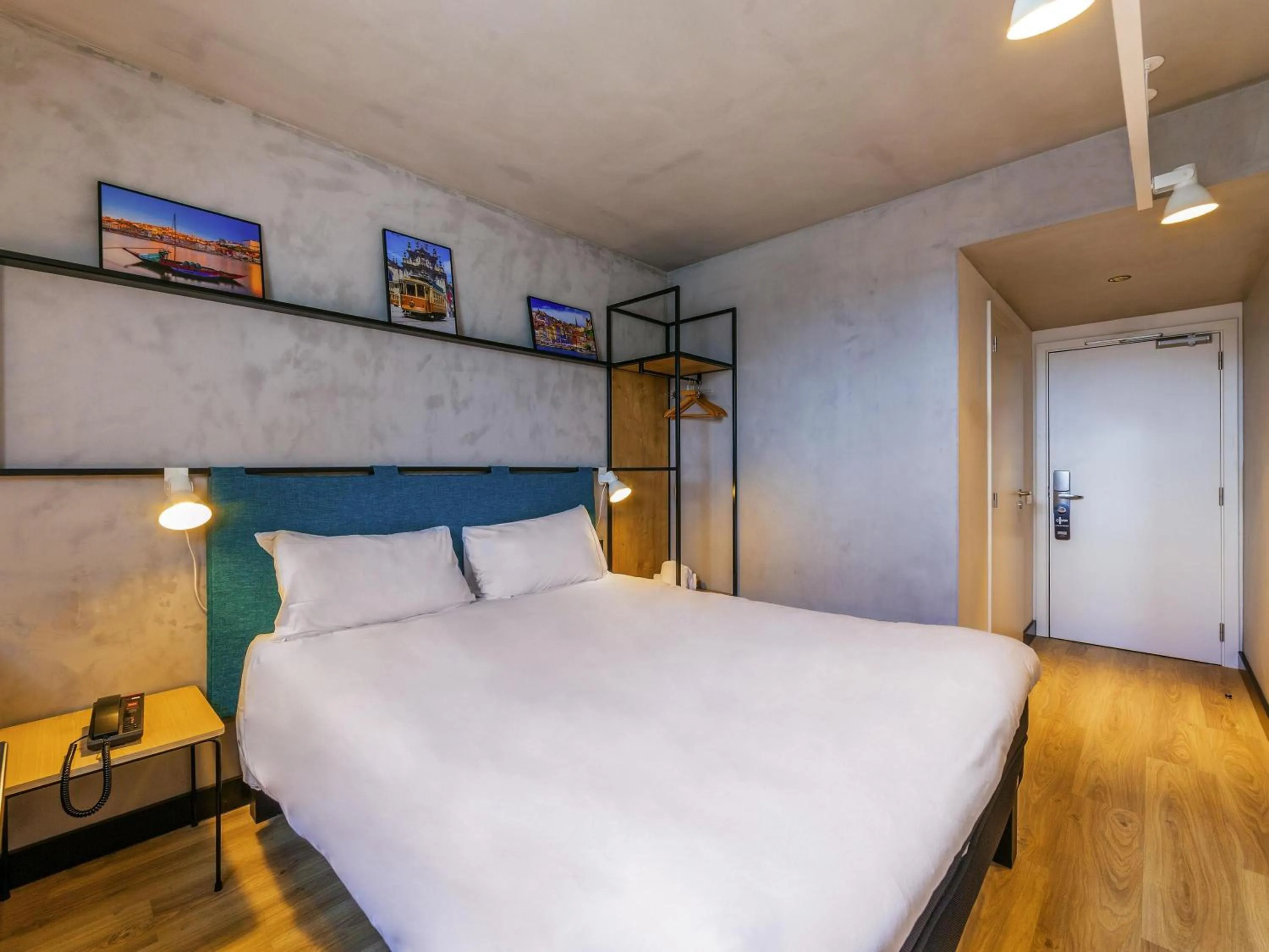 Bedroom, Bed in ibis Porto Centro Mercado Bolhao