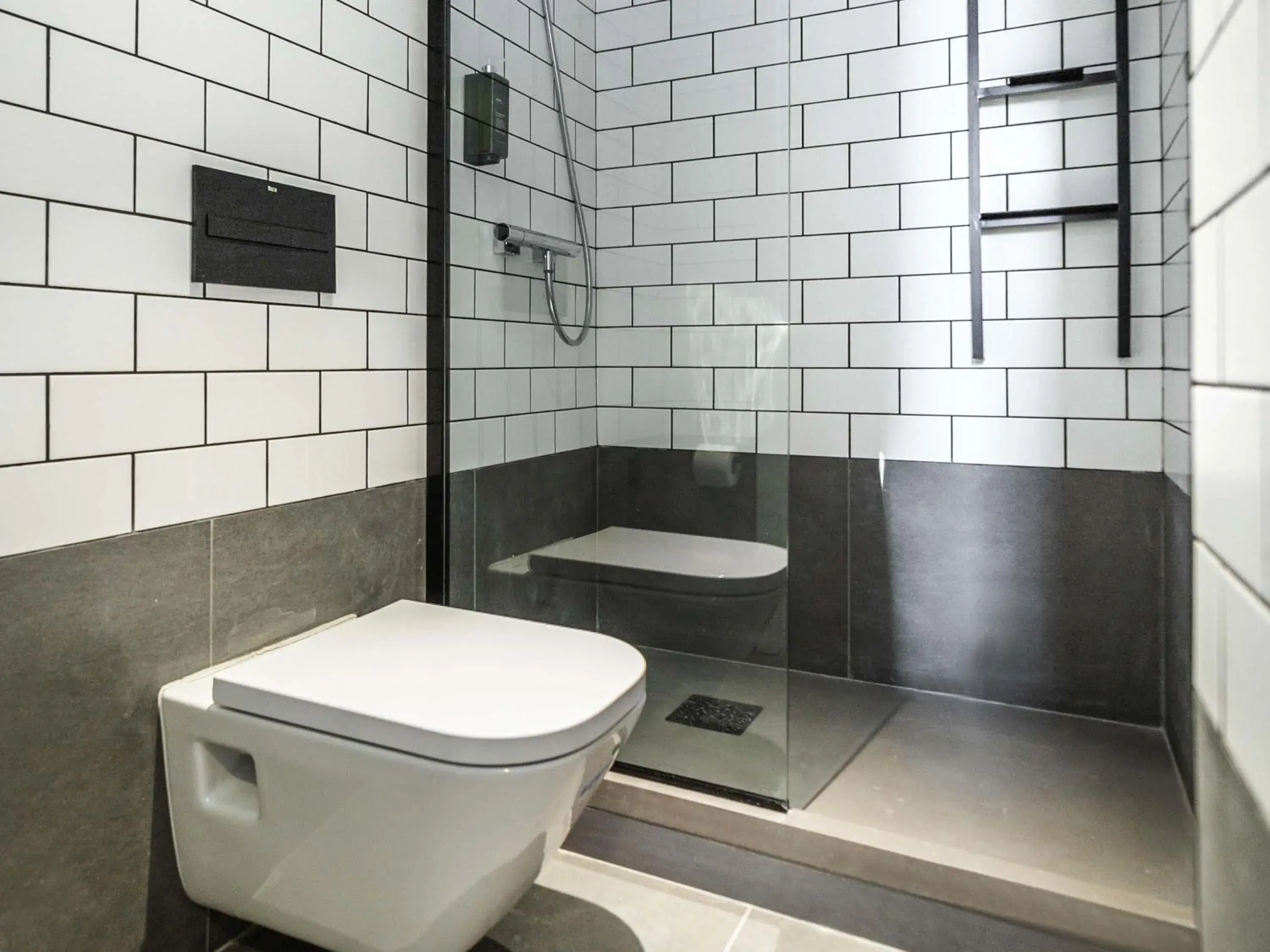 Standard Double Room in ibis Porto Centro Mercado Bolhao Standard Double Room in ibis Porto Centro Mercado Bolhao