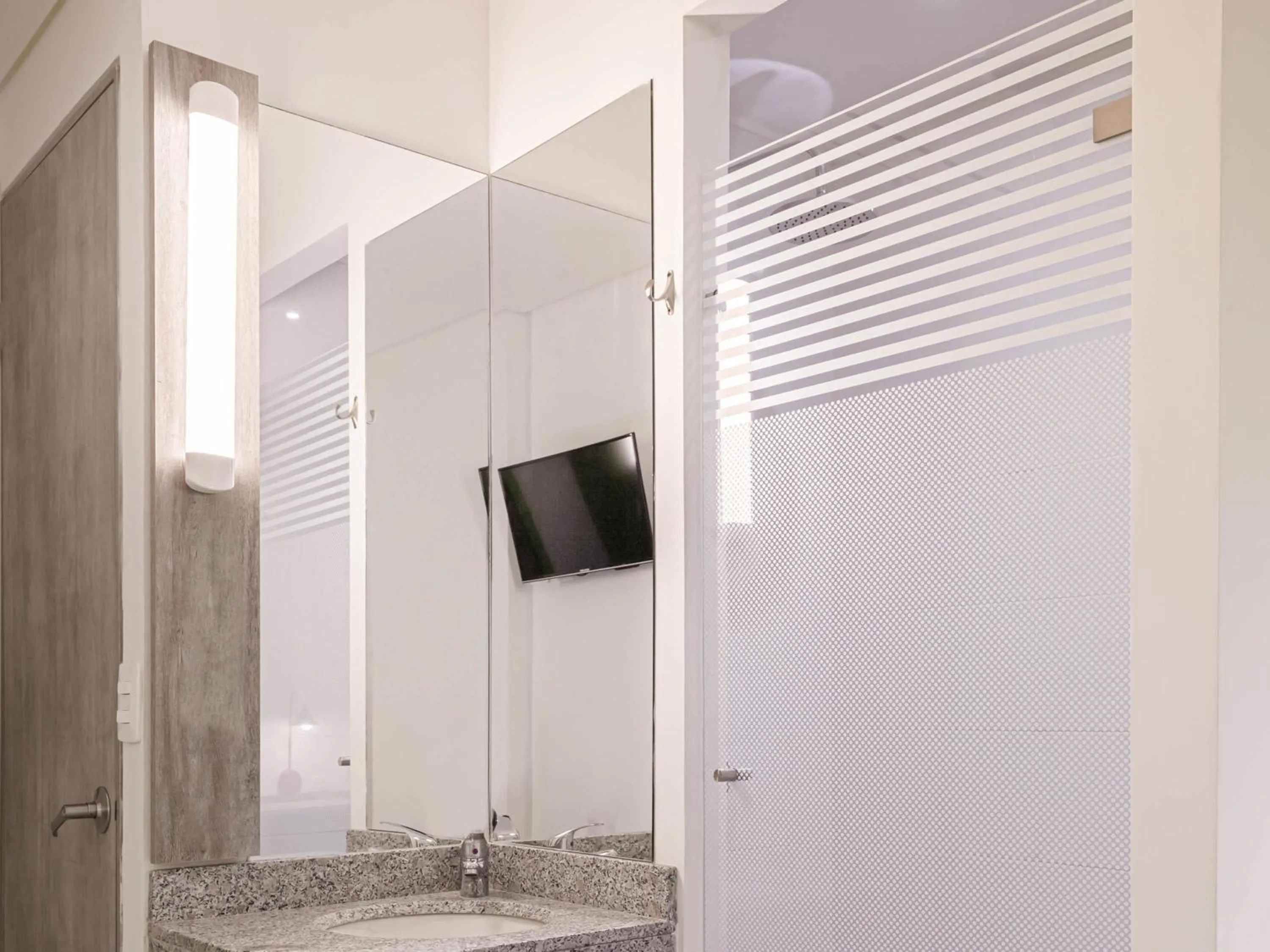 Bedroom in ibis budget Barranquilla