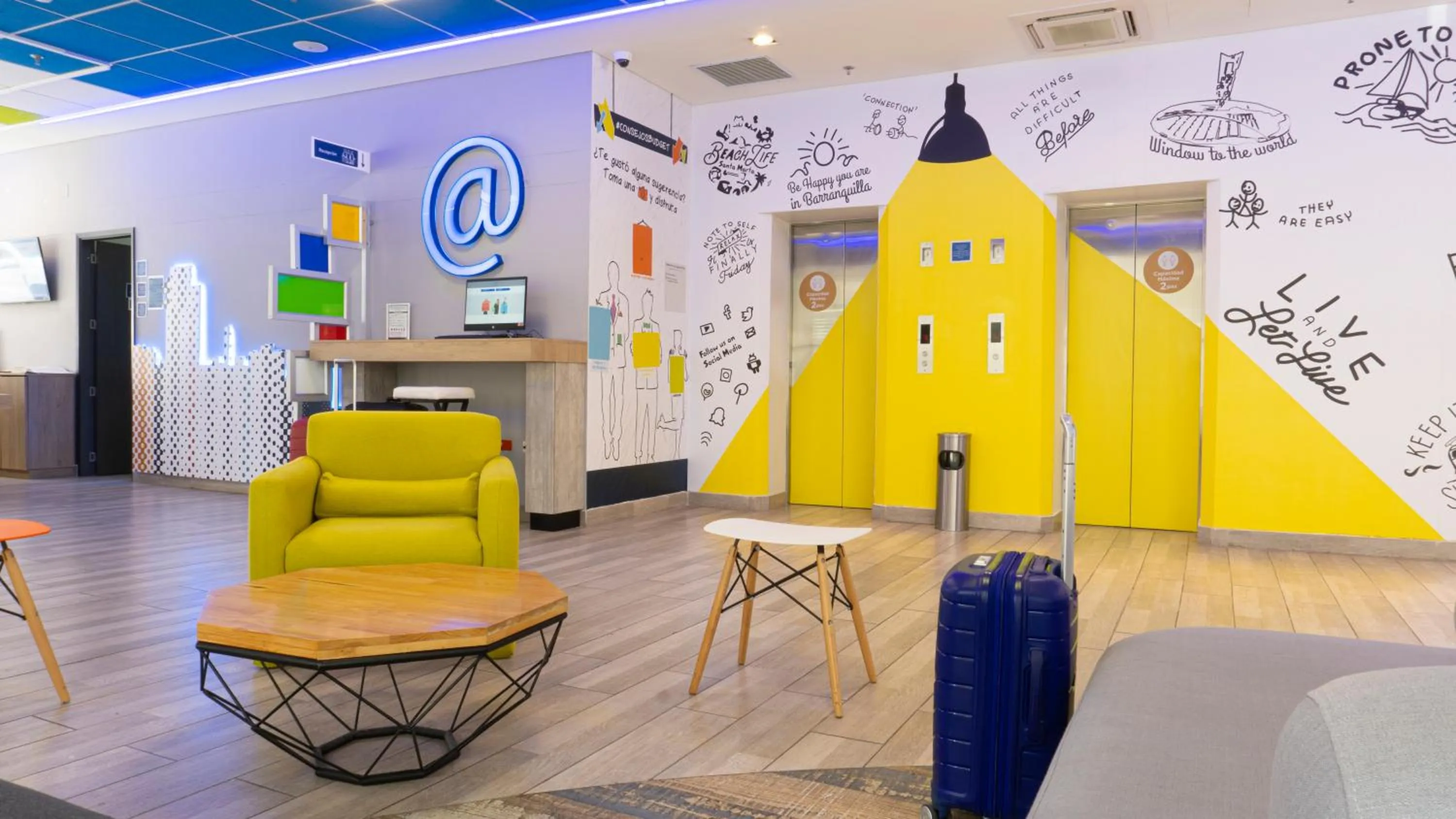 Lobby or reception in ibis budget Barranquilla