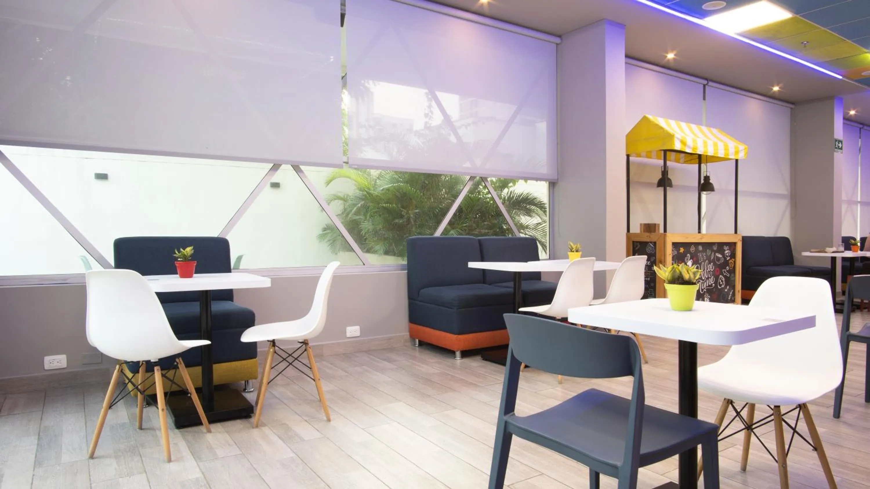 Restaurant/places to eat in ibis budget Barranquilla