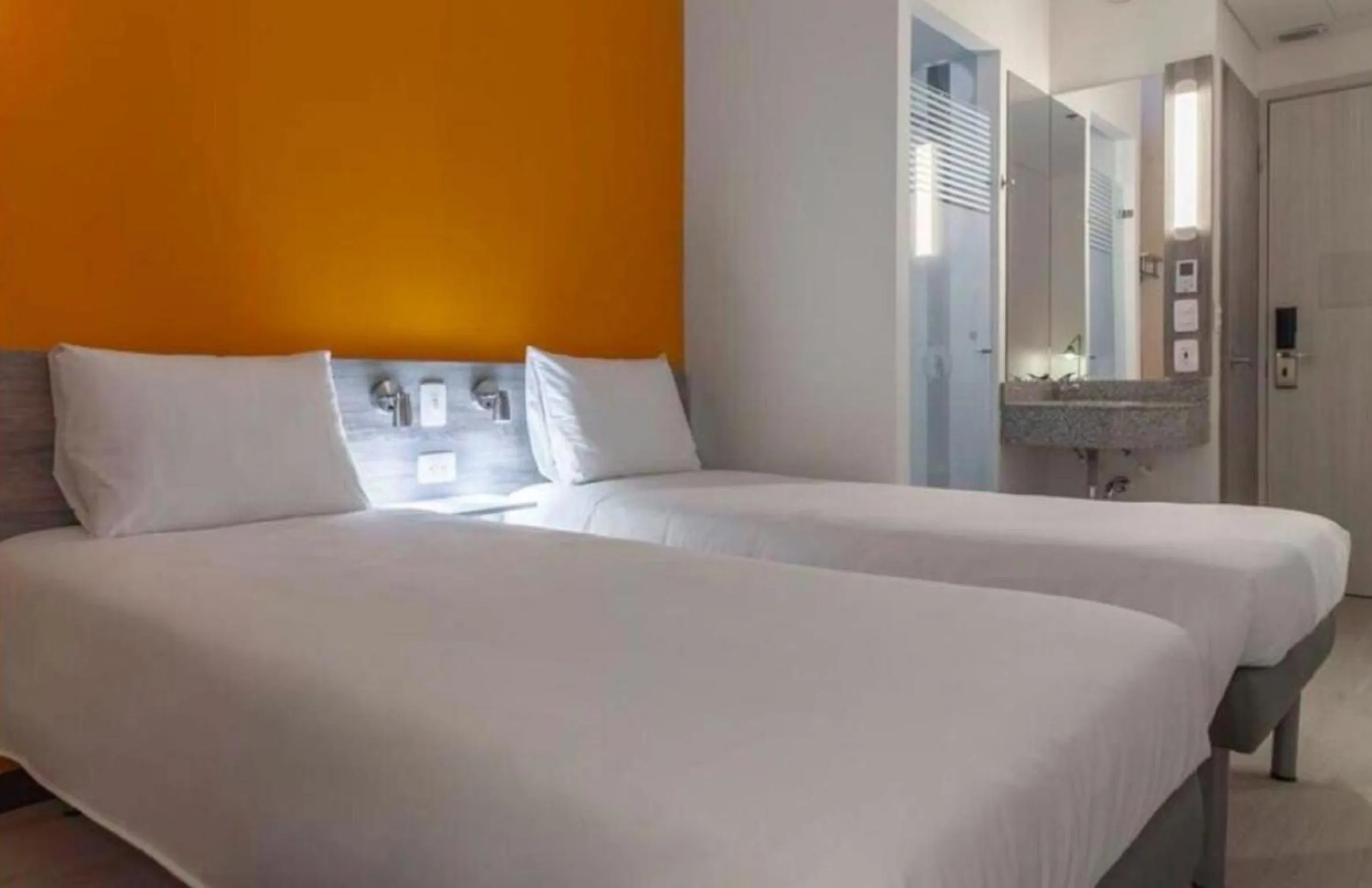 Bedroom, Bed in ibis budget Barranquilla