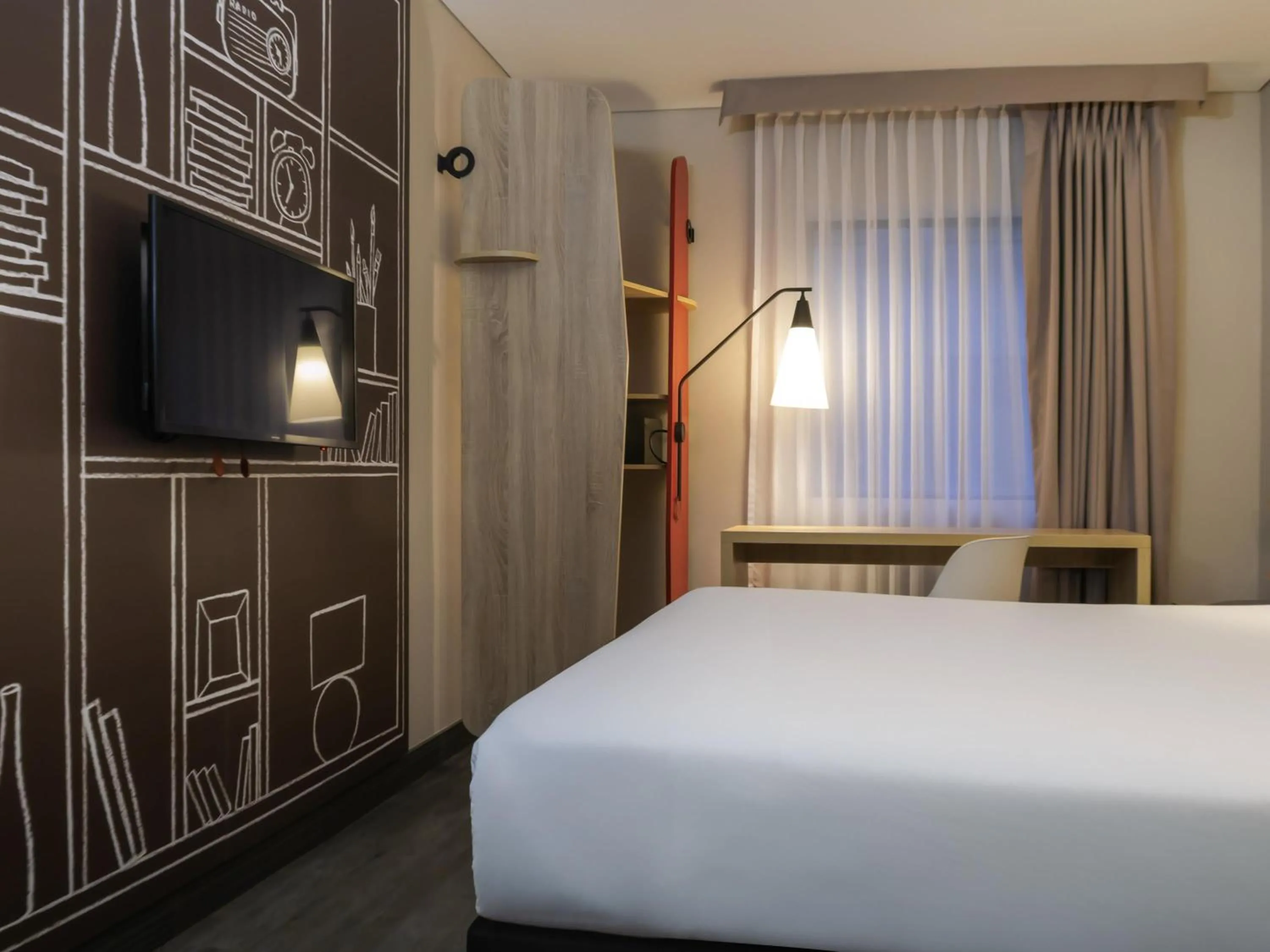 Bedroom, Bed in ibis Chia