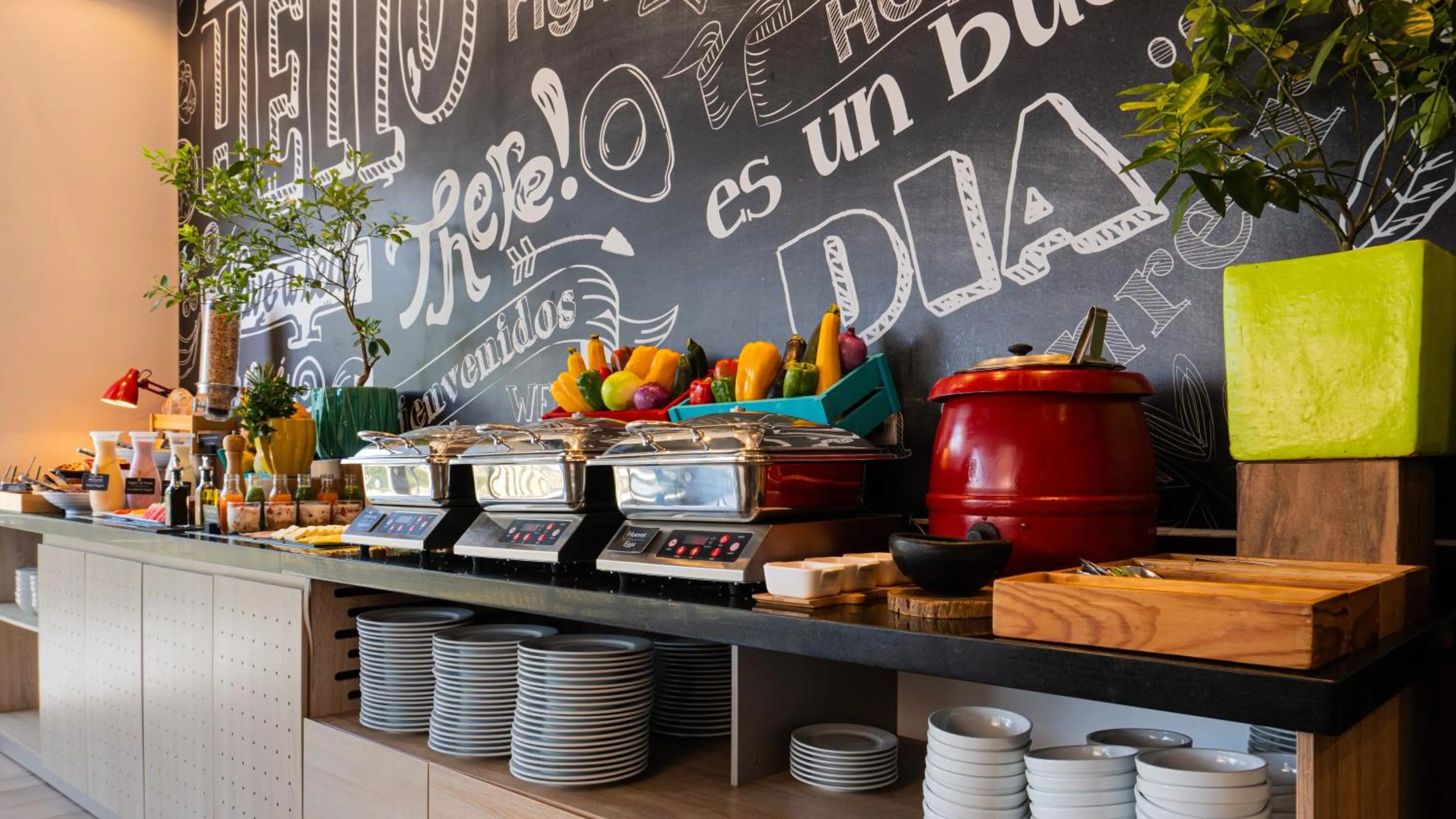 Breakfast in ibis Chia