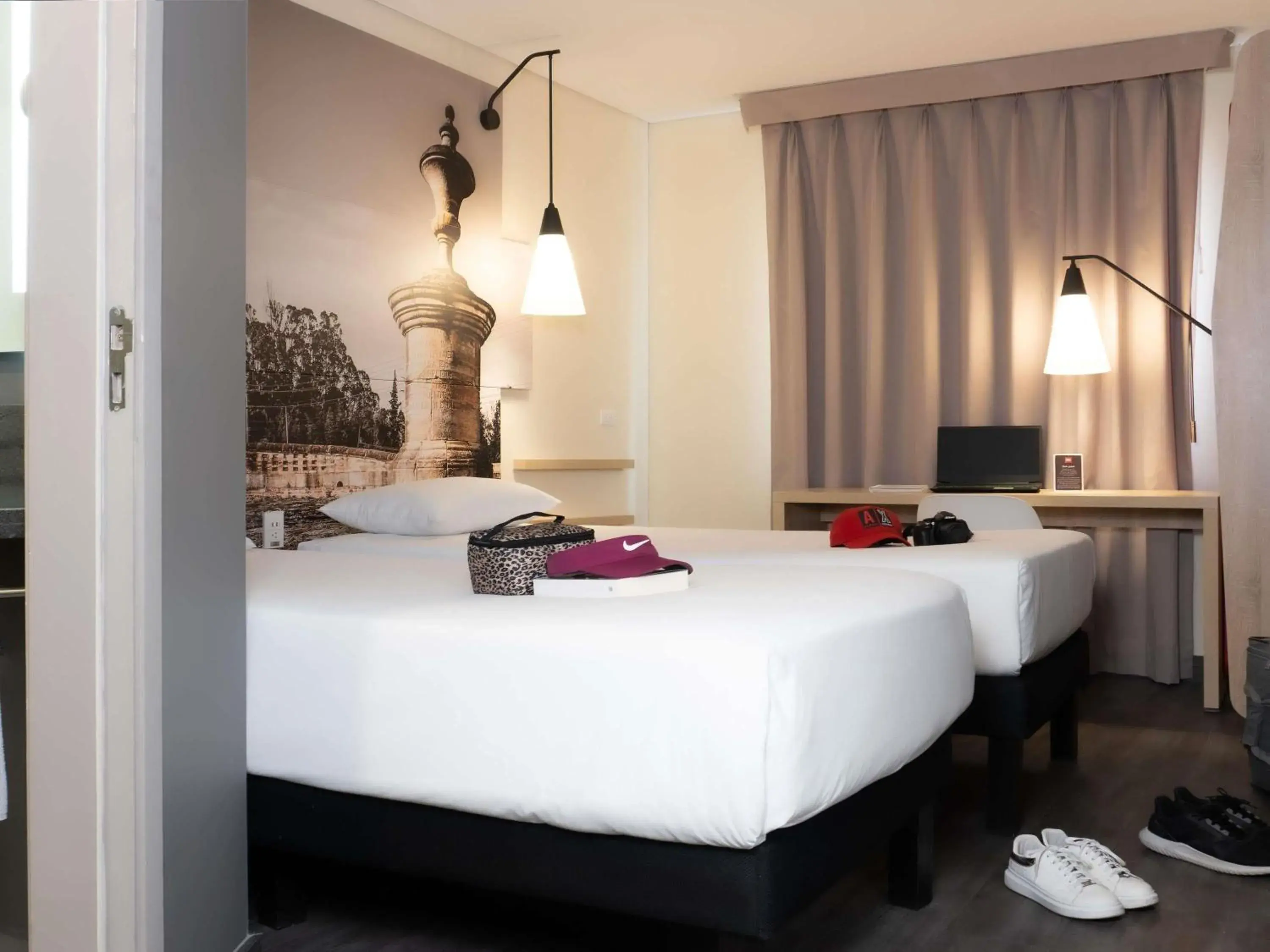 Bedroom, Bed in ibis Chia Bedroom, Bed in ibis Chia