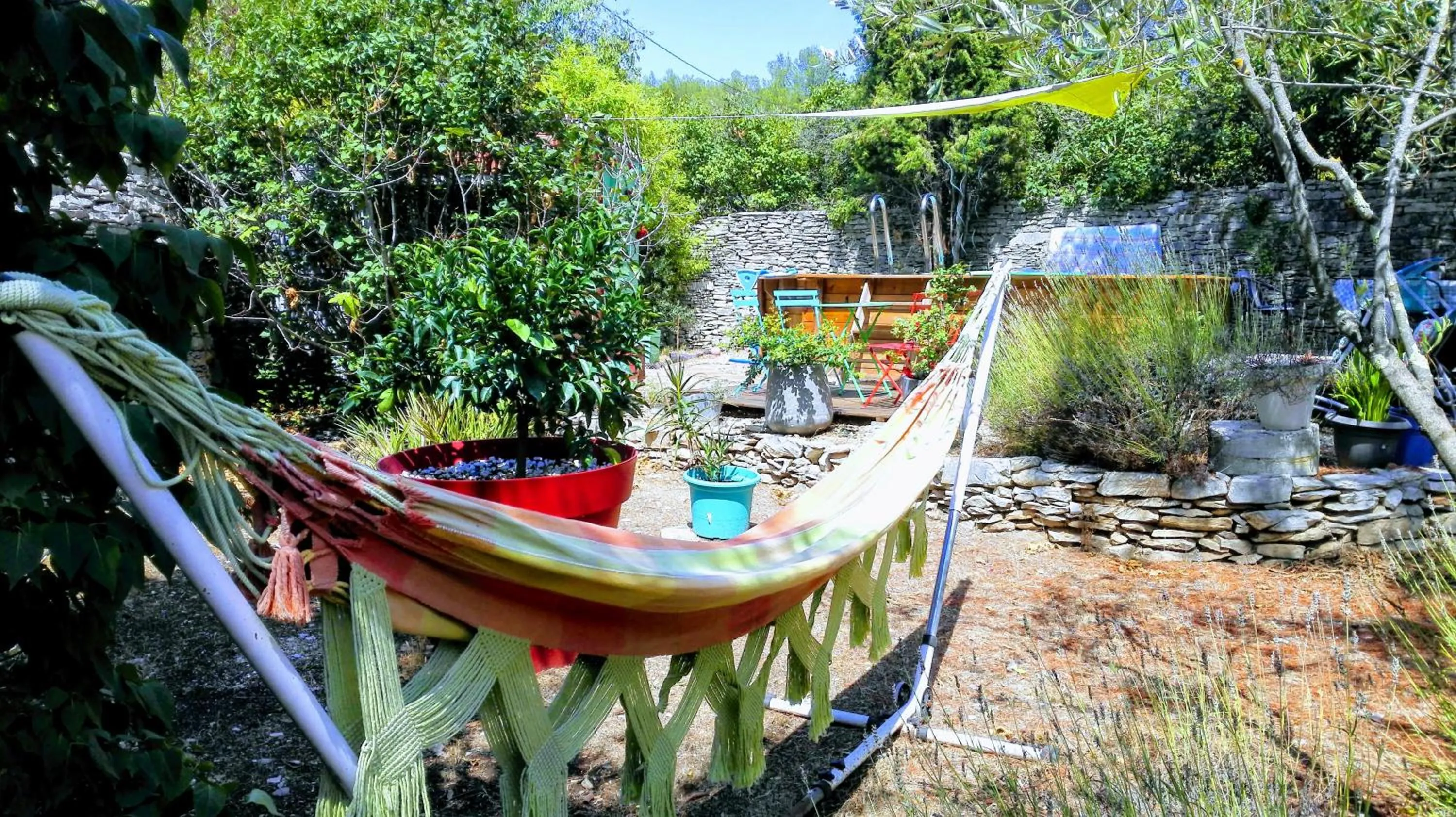 Patio in Nîmes en Garrigues
