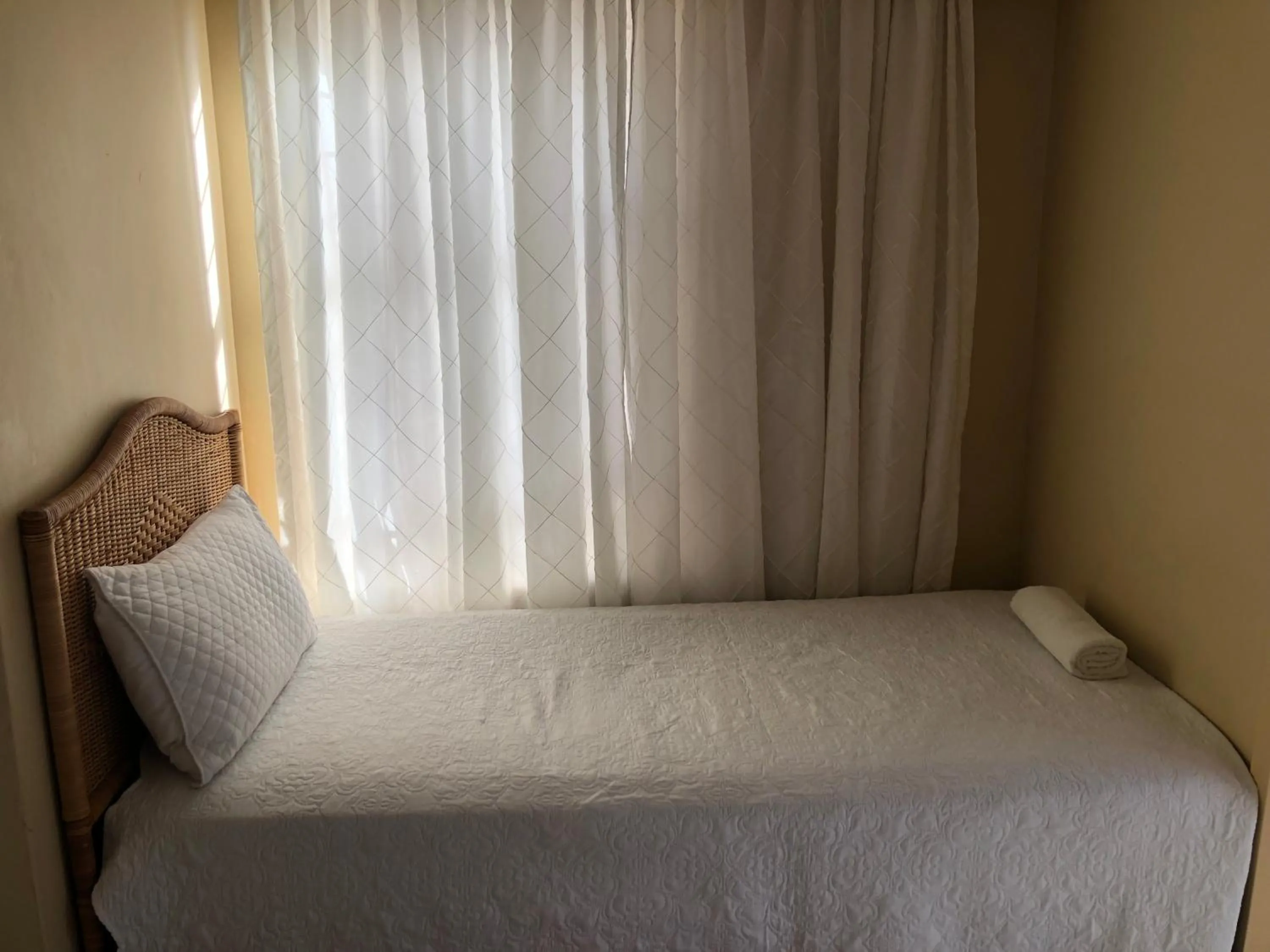 Bed in Kamogelo Guest House