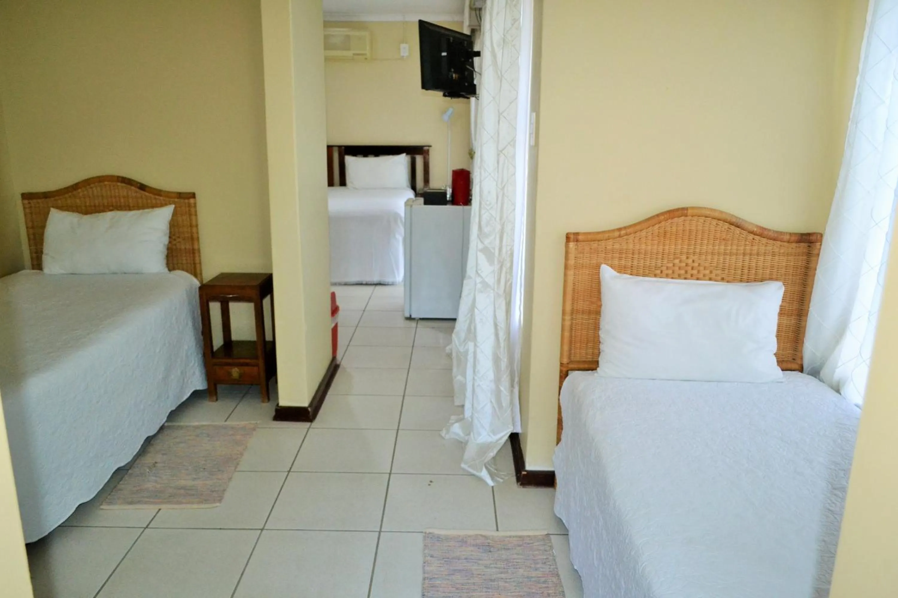 Bed in Kamogelo Guest House