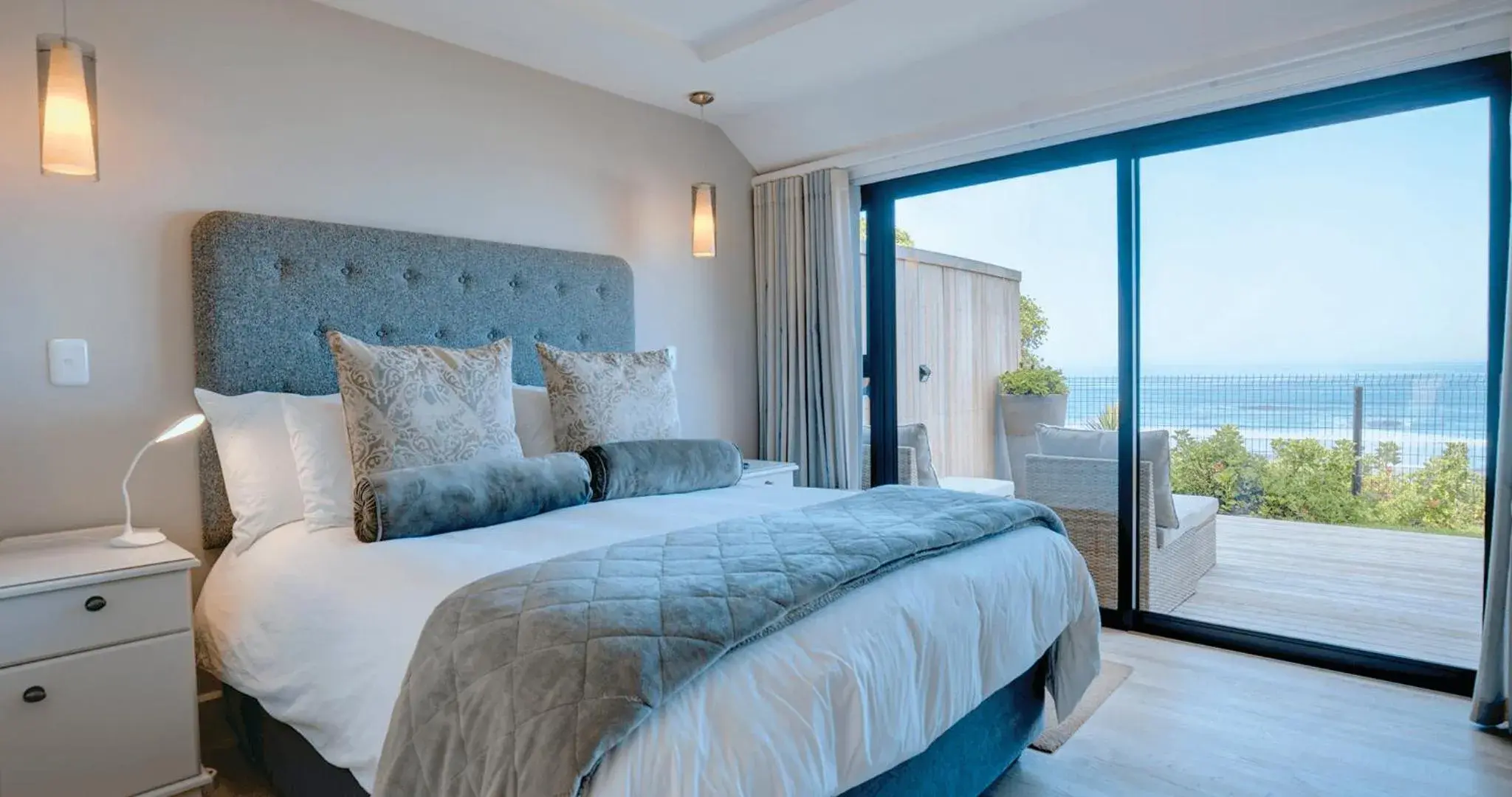 Queen Room with Sea View in Shan C Queen Room with Sea View in Shan C