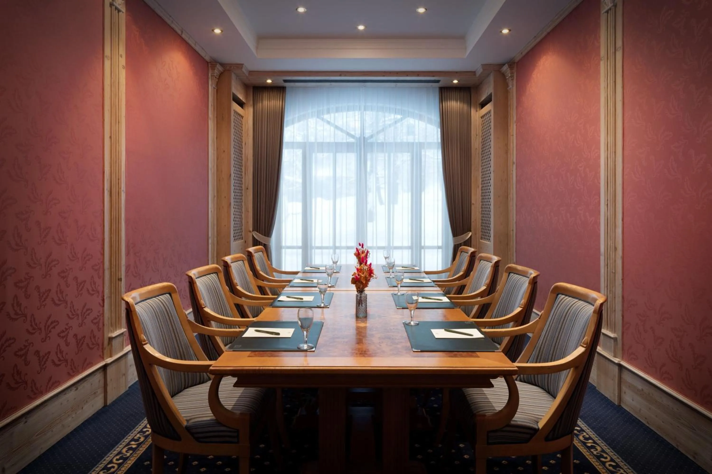 Meeting/conference room in Arabella Alpenhotel am Spitzingsee, a Tribute Portfolio Hotel