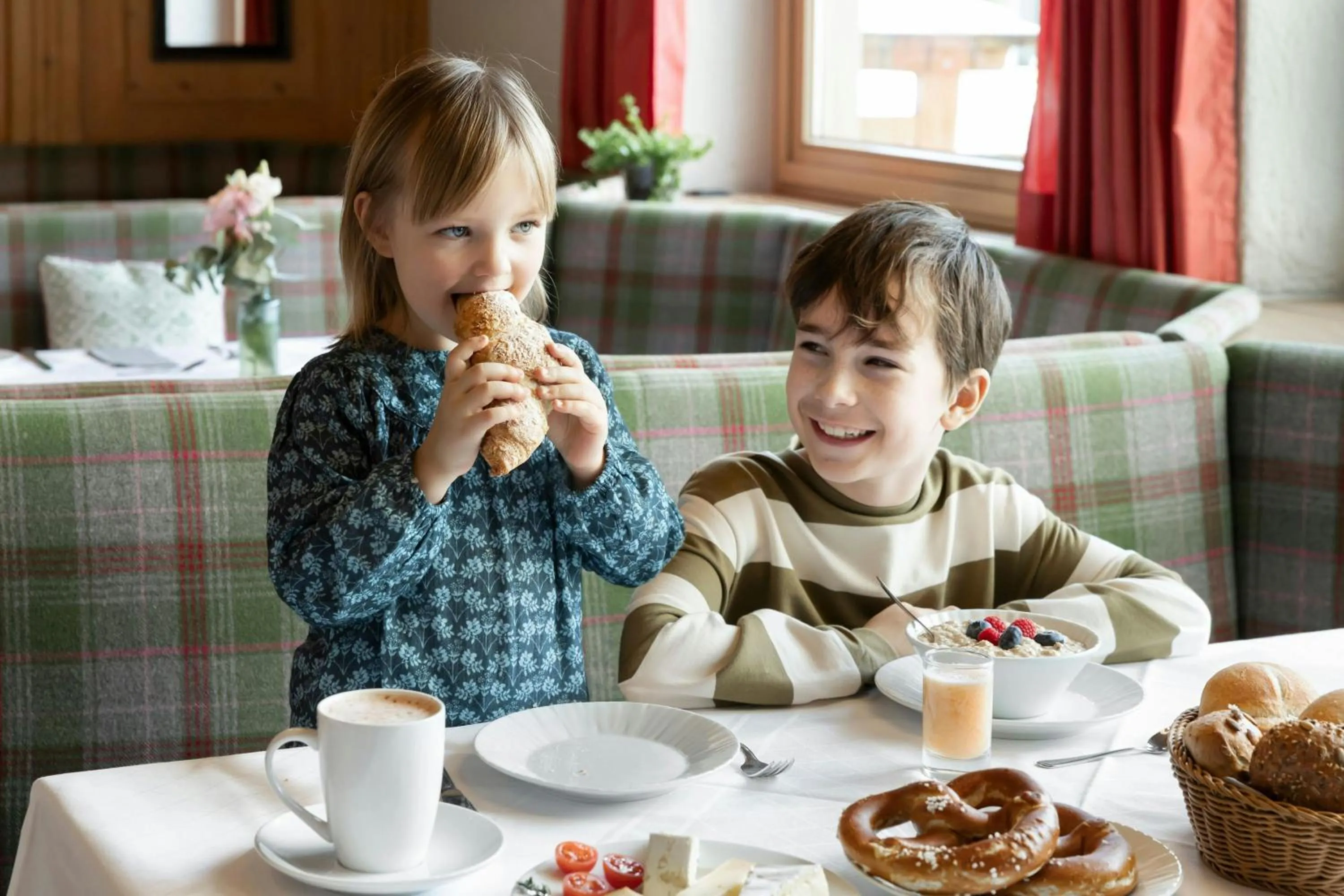 Restaurant/places to eat in Arabella Alpenhotel am Spitzingsee, a Tribute Portfolio Hotel