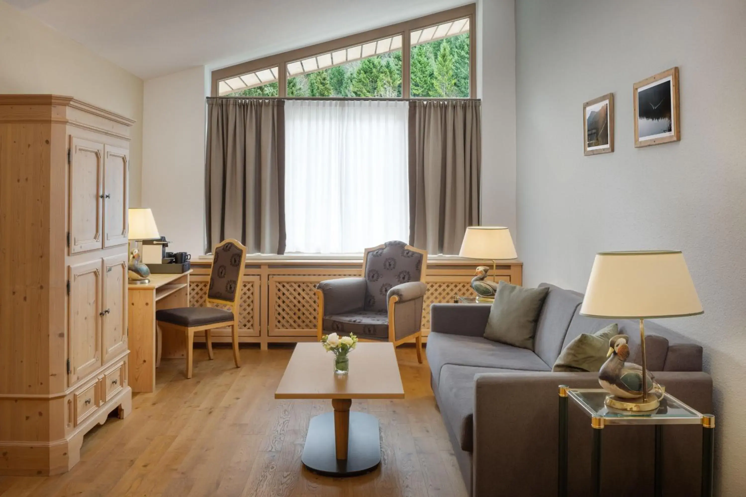 Bedroom, Seating Area in Arabella Alpenhotel am Spitzingsee